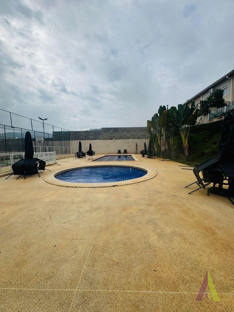 Sobrado em Condomínio Resort de São Roque!