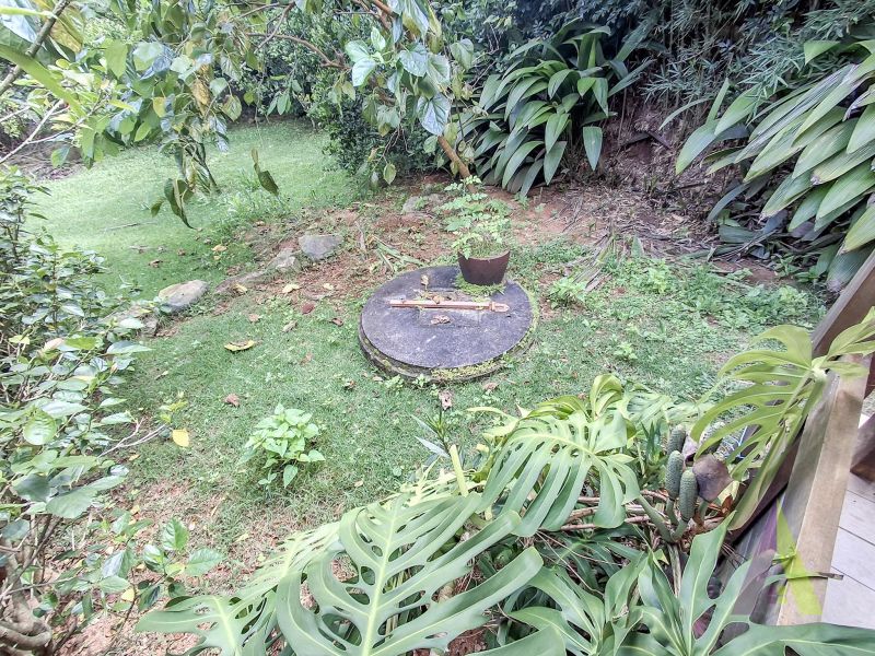 Chácara toda murada com piscina e churrasqueia em Mairinque!