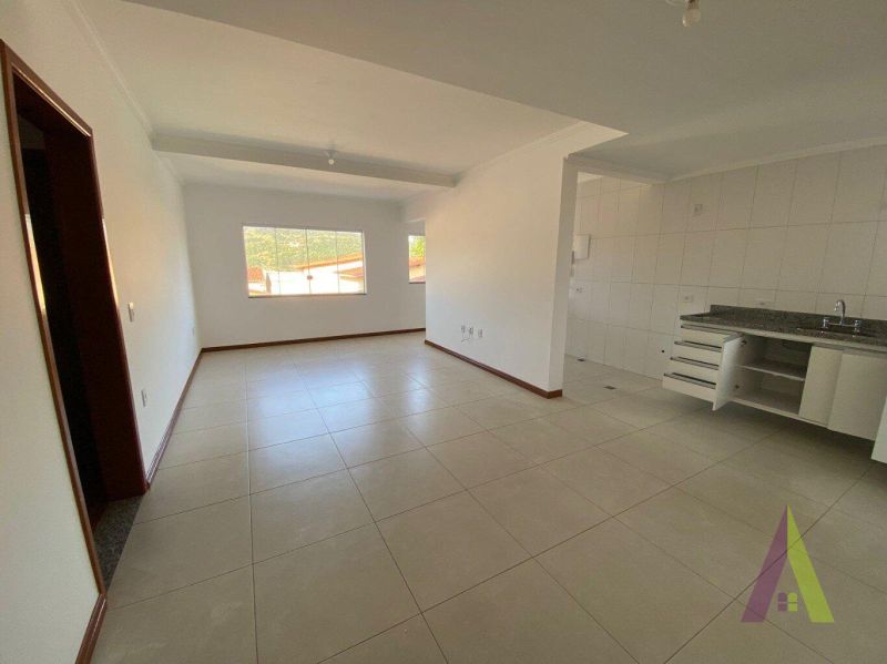 Apartamento em Bairro Tradicional de São Roque!