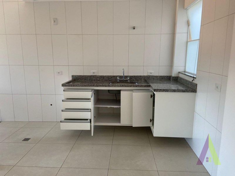 Apartamento em Bairro Tradicional de São Roque!