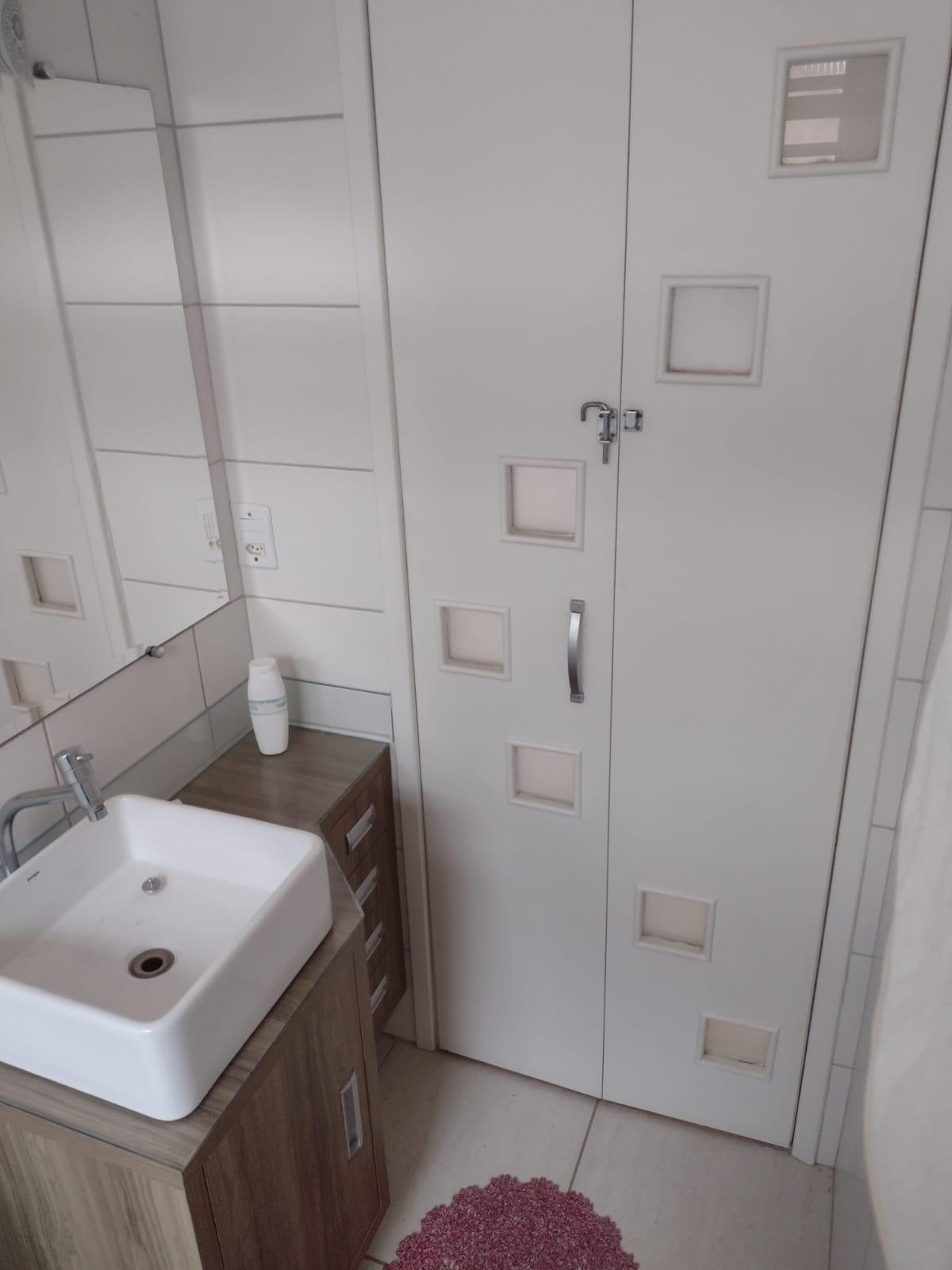 Sobrado em Condomínio Fechado em São Roque!