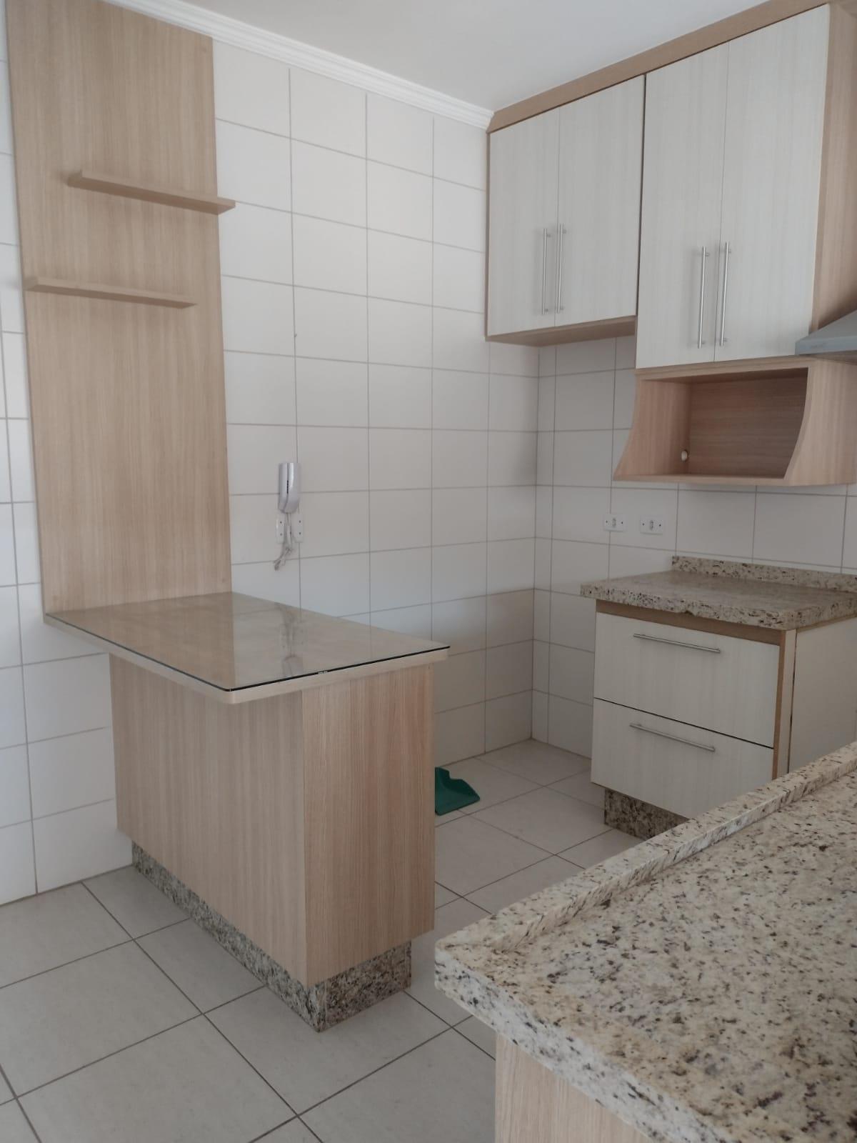 Sobrado em Condomínio Fechado em São Roque!