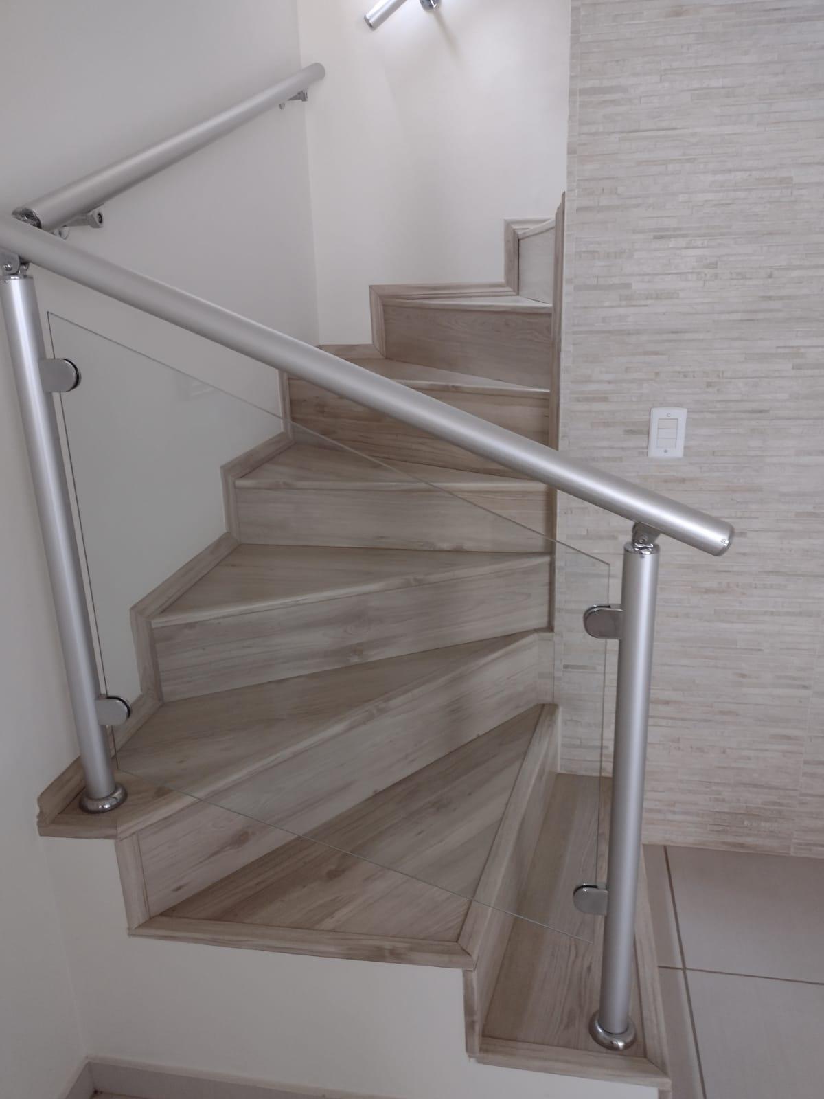 Sobrado em Condomínio Fechado em São Roque!