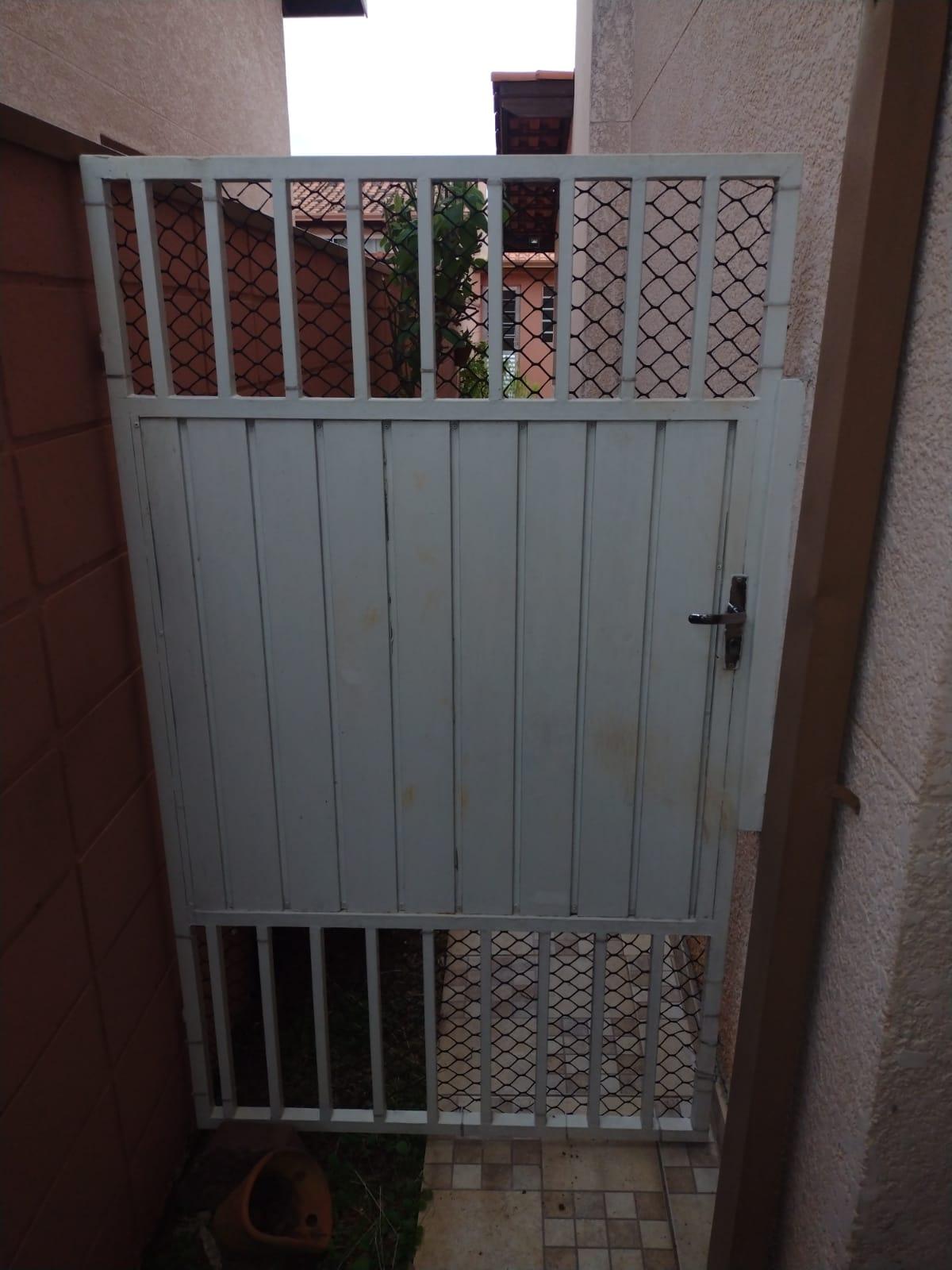 Sobrado em Condomínio Fechado em São Roque!