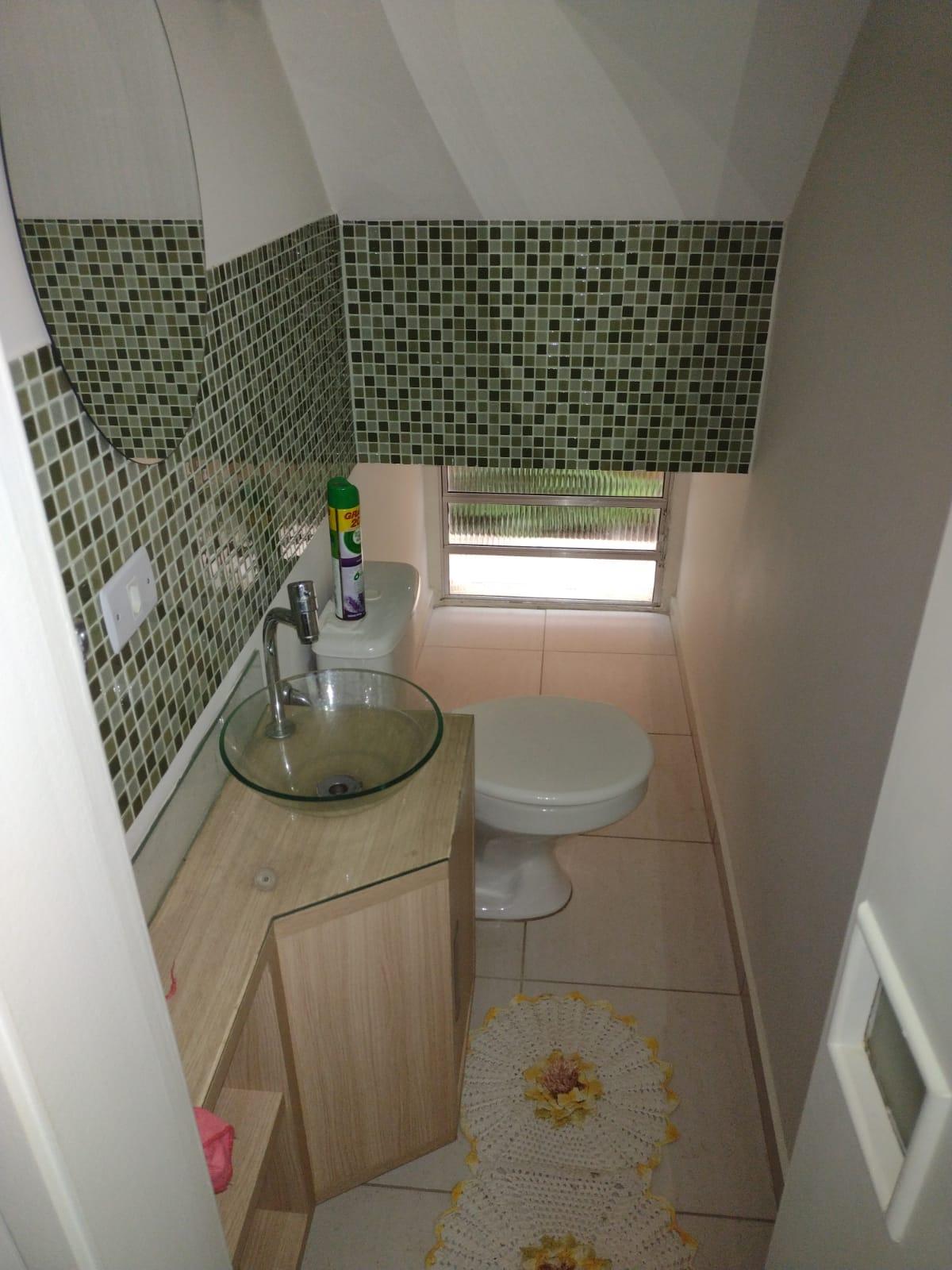 Sobrado em Condomínio Fechado em São Roque!