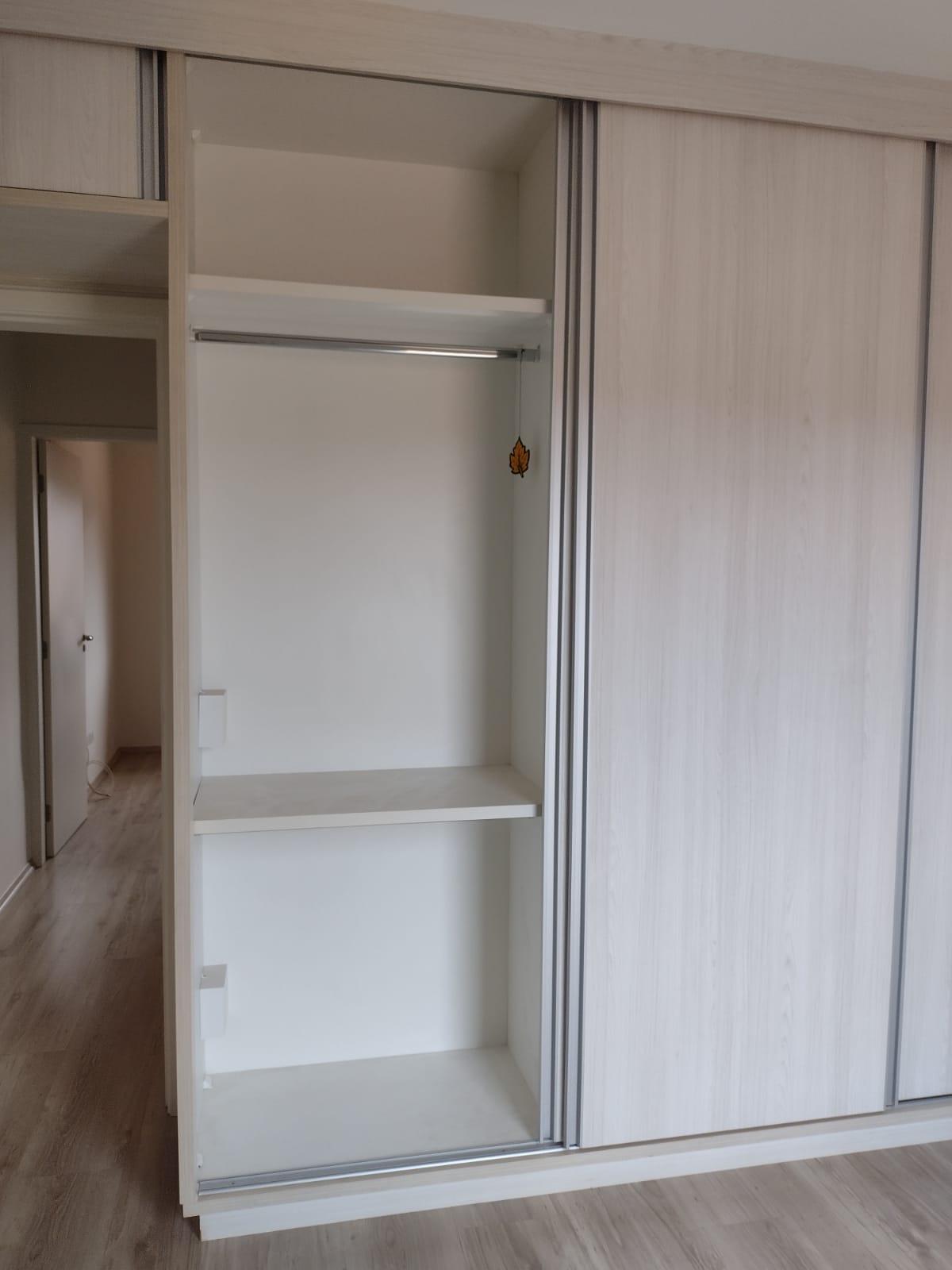 Sobrado em Condomínio Fechado em São Roque!