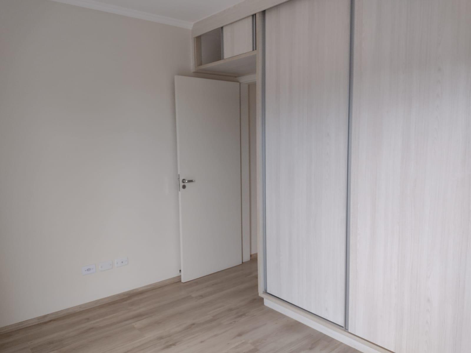 Sobrado em Condomínio Fechado em São Roque!