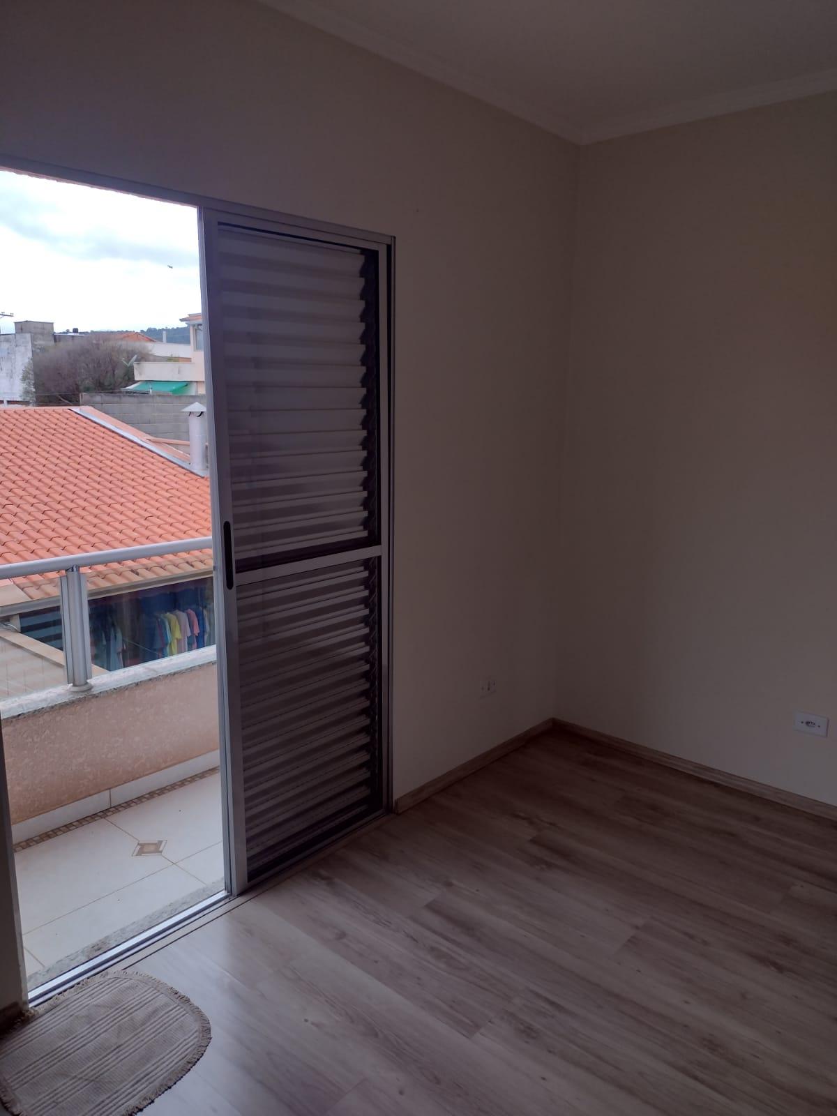 Sobrado em Condomínio Fechado em São Roque!