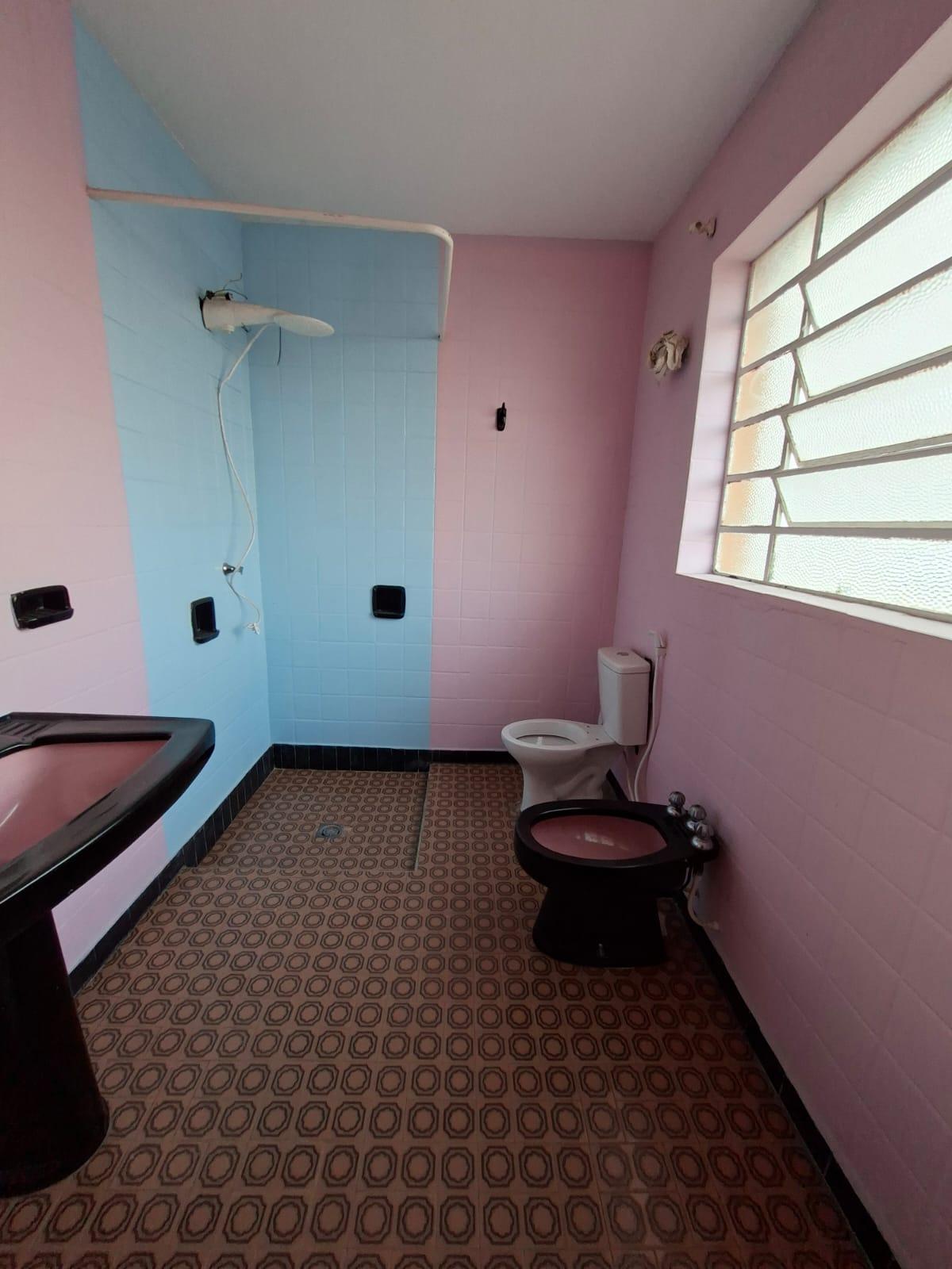 Sobrado Comercial no Centro de São Roque!