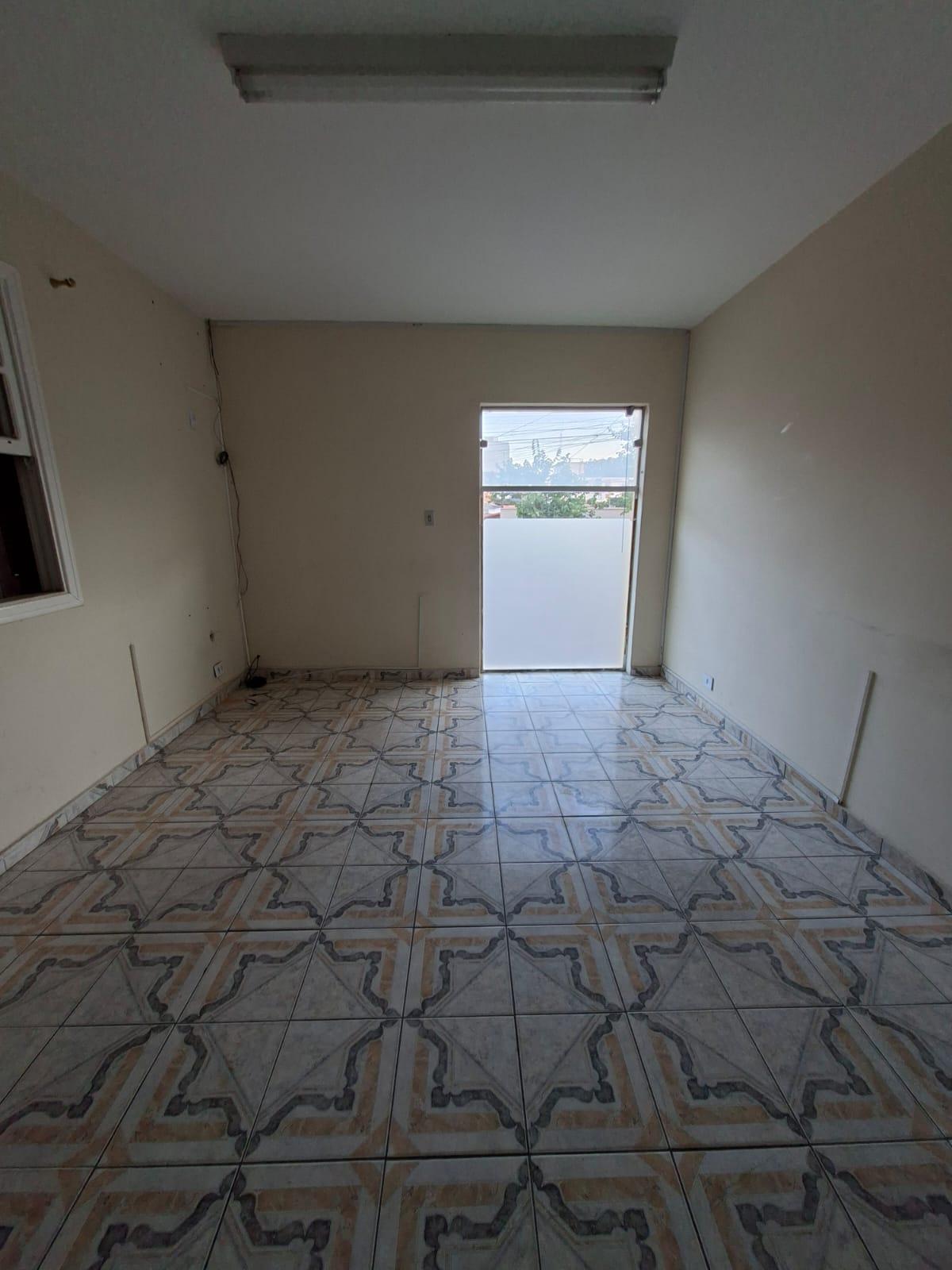 Sobrado Comercial no Centro de São Roque!