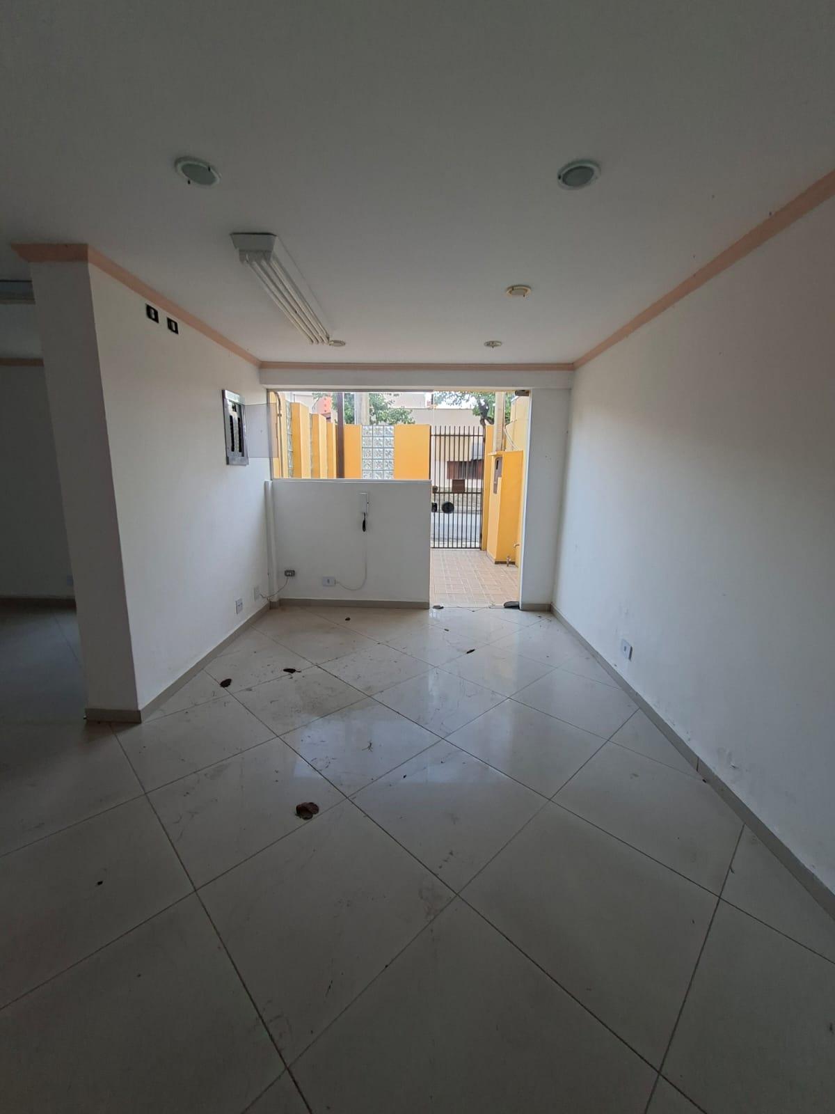 Sobrado Comercial no Centro de São Roque!