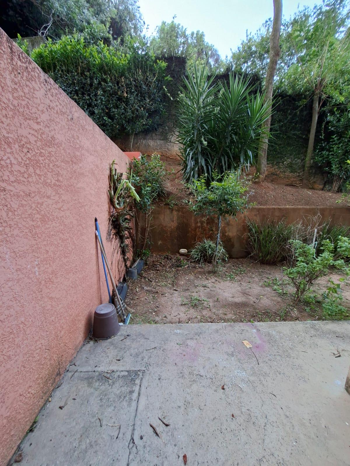 Apartamento com Quintal no Centro de São Roque!