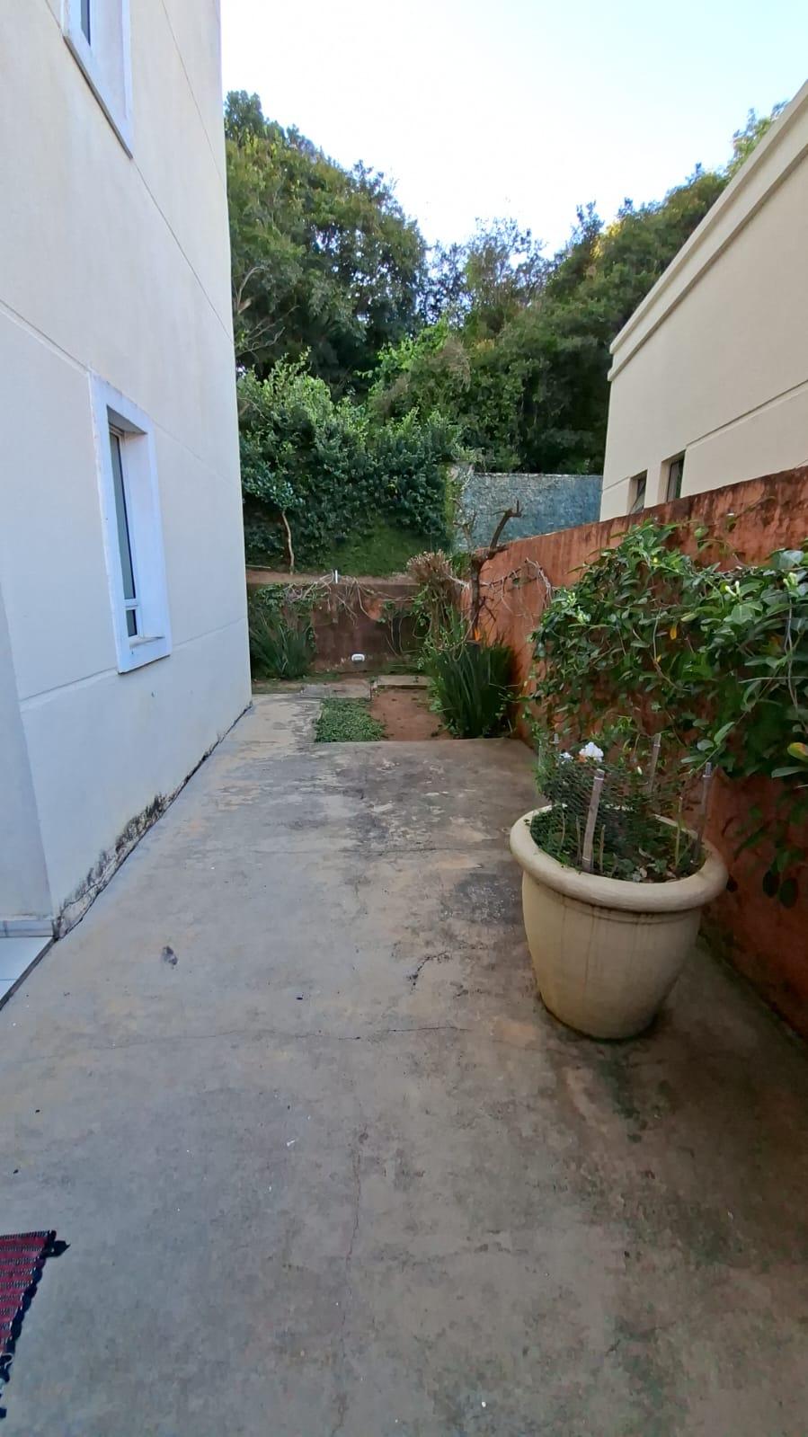 Apartamento com Quintal no Centro de São Roque!