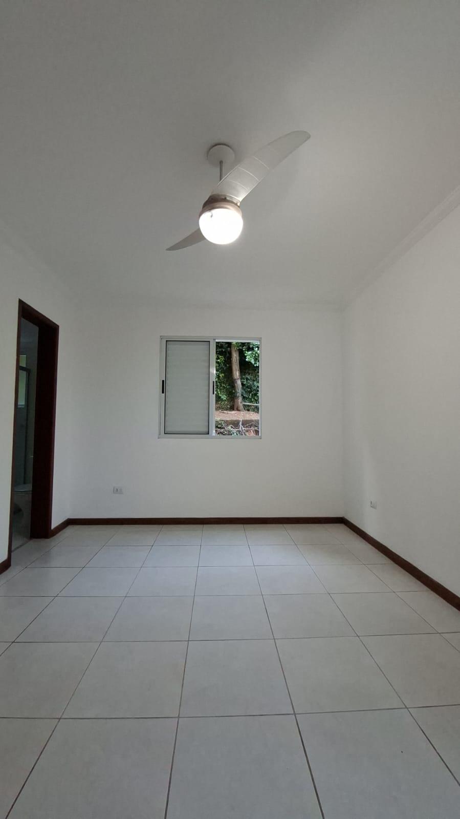 Apartamento com Quintal no Centro de São Roque!