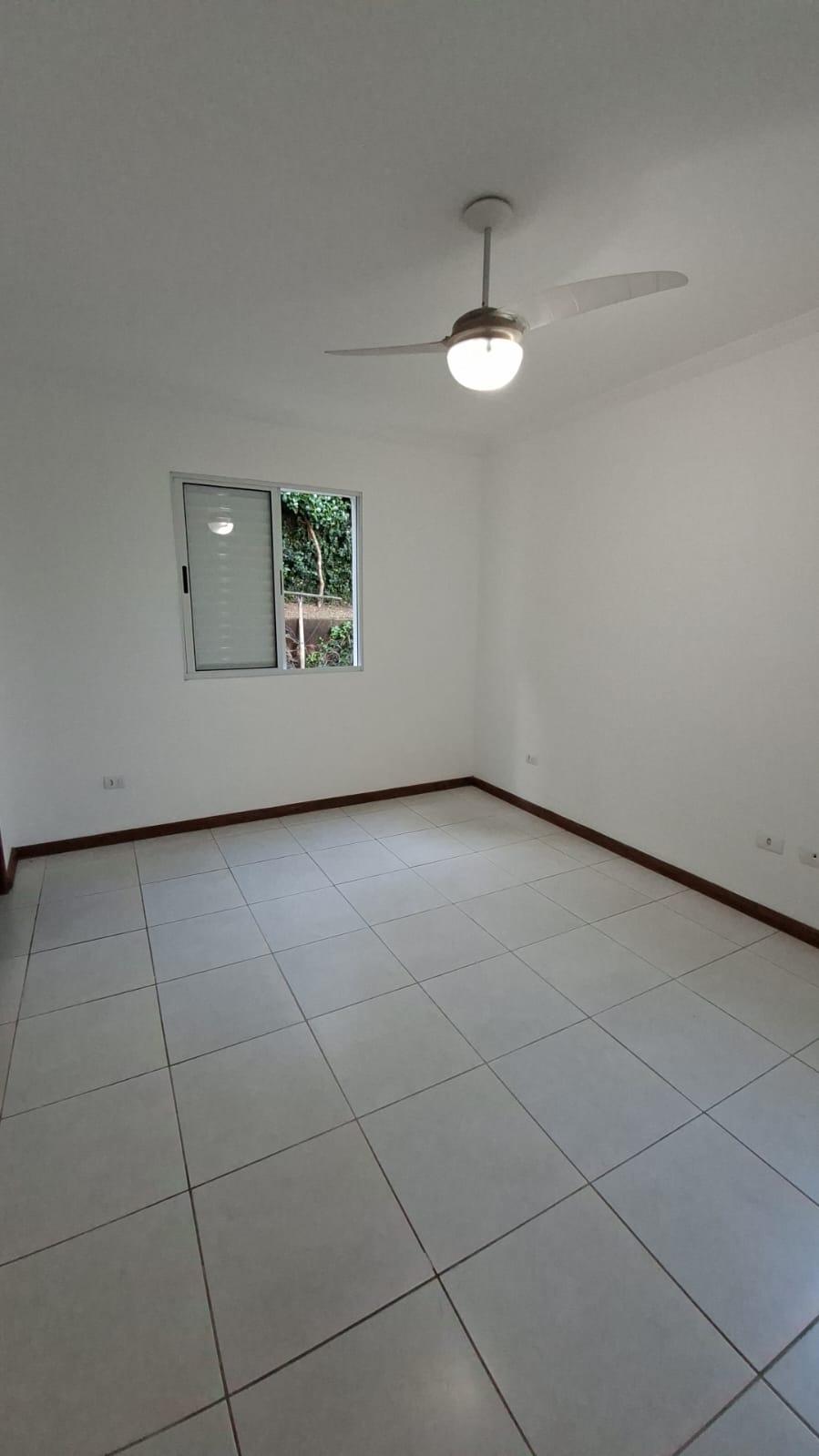Apartamento com Quintal no Centro de São Roque!