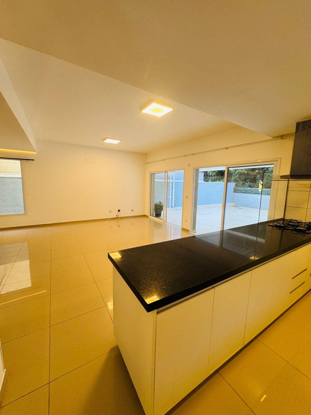 Sobrado em Condomínio Resort de São Roque!