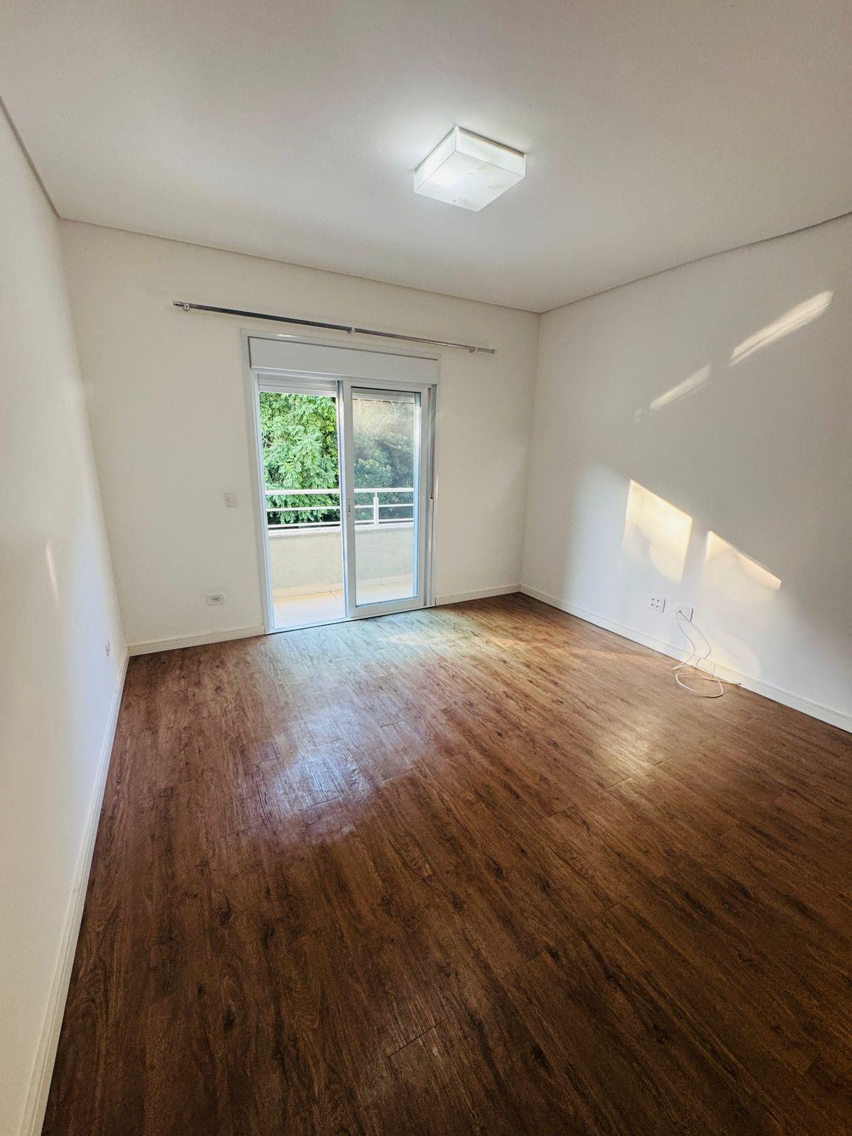 Sobrado em Condomínio Resort de São Roque!