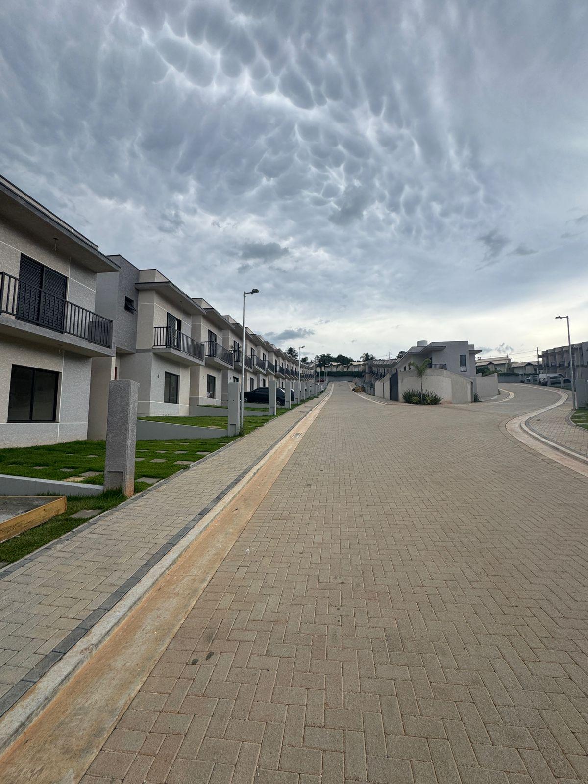 Sobrado Novo em  Condomínio Resort de São Roque!