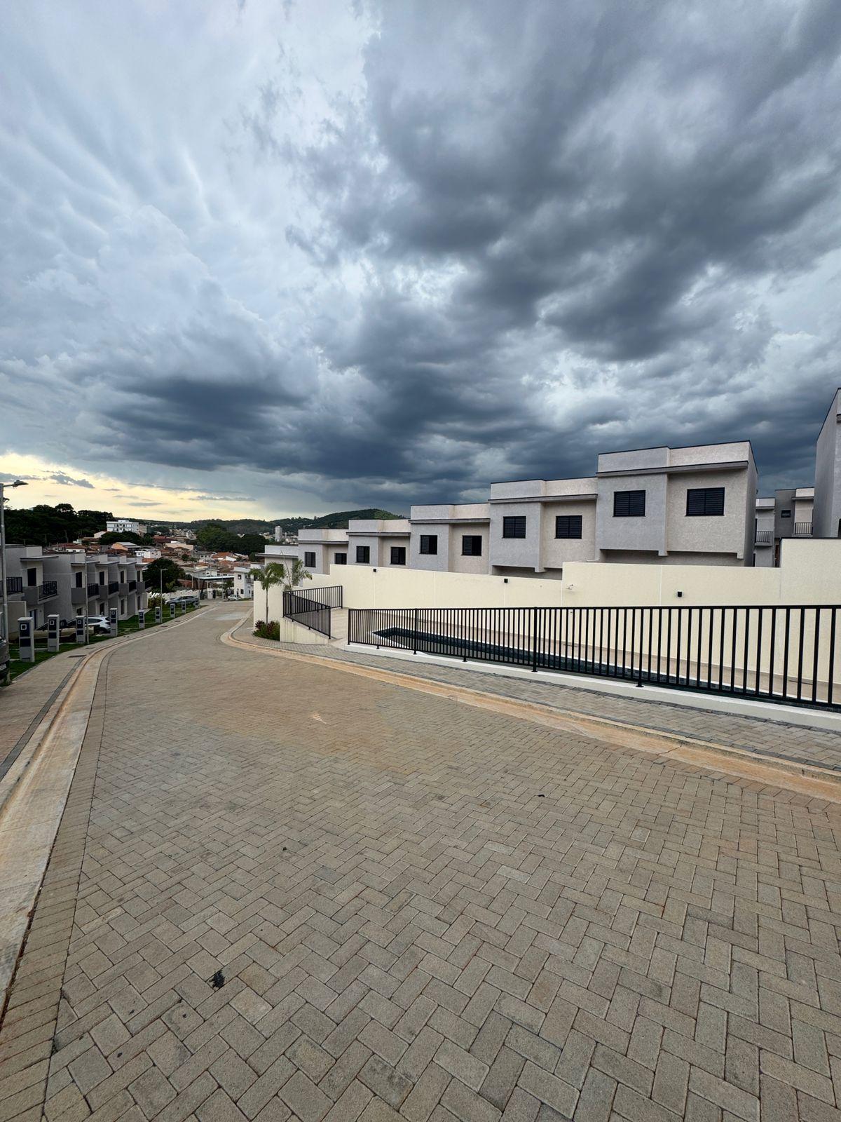 Sobrado Novo em  Condomínio Resort de São Roque!