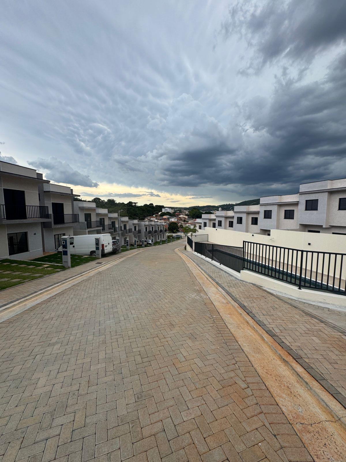 Sobrado Novo em  Condomínio Resort de São Roque!