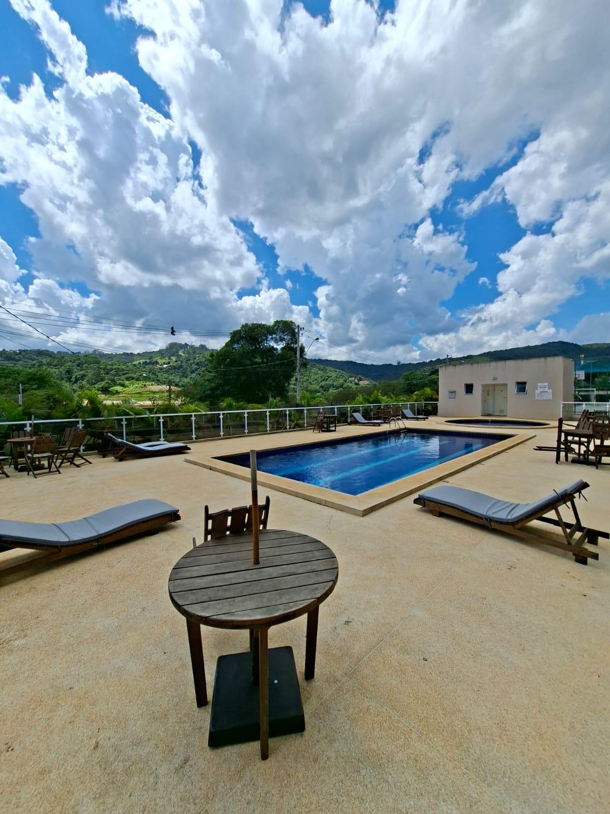 Apartamento Rico em Planejados em Condomínio Clube de São Roque!