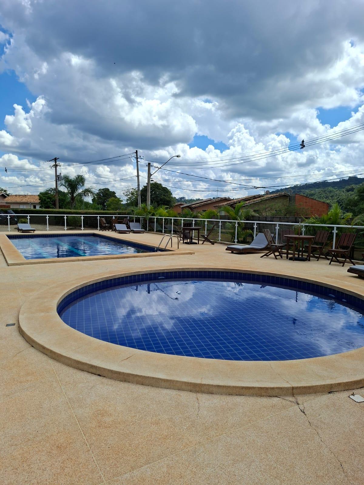 Apartamento Rico em Planejados em Condomínio Clube de São Roque!