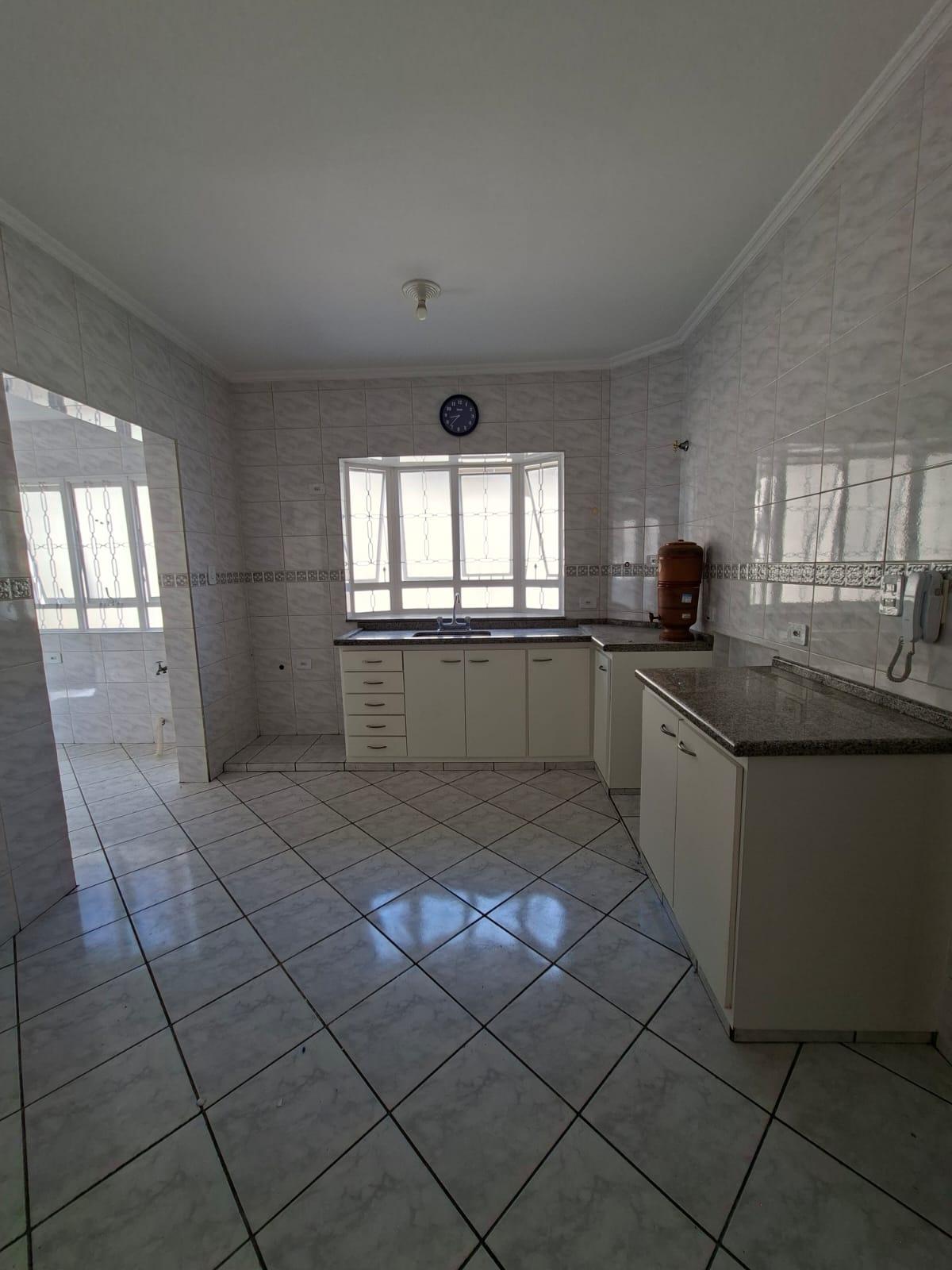 Apartamento Um por Andar  Próximo ao Centro de São Roque!