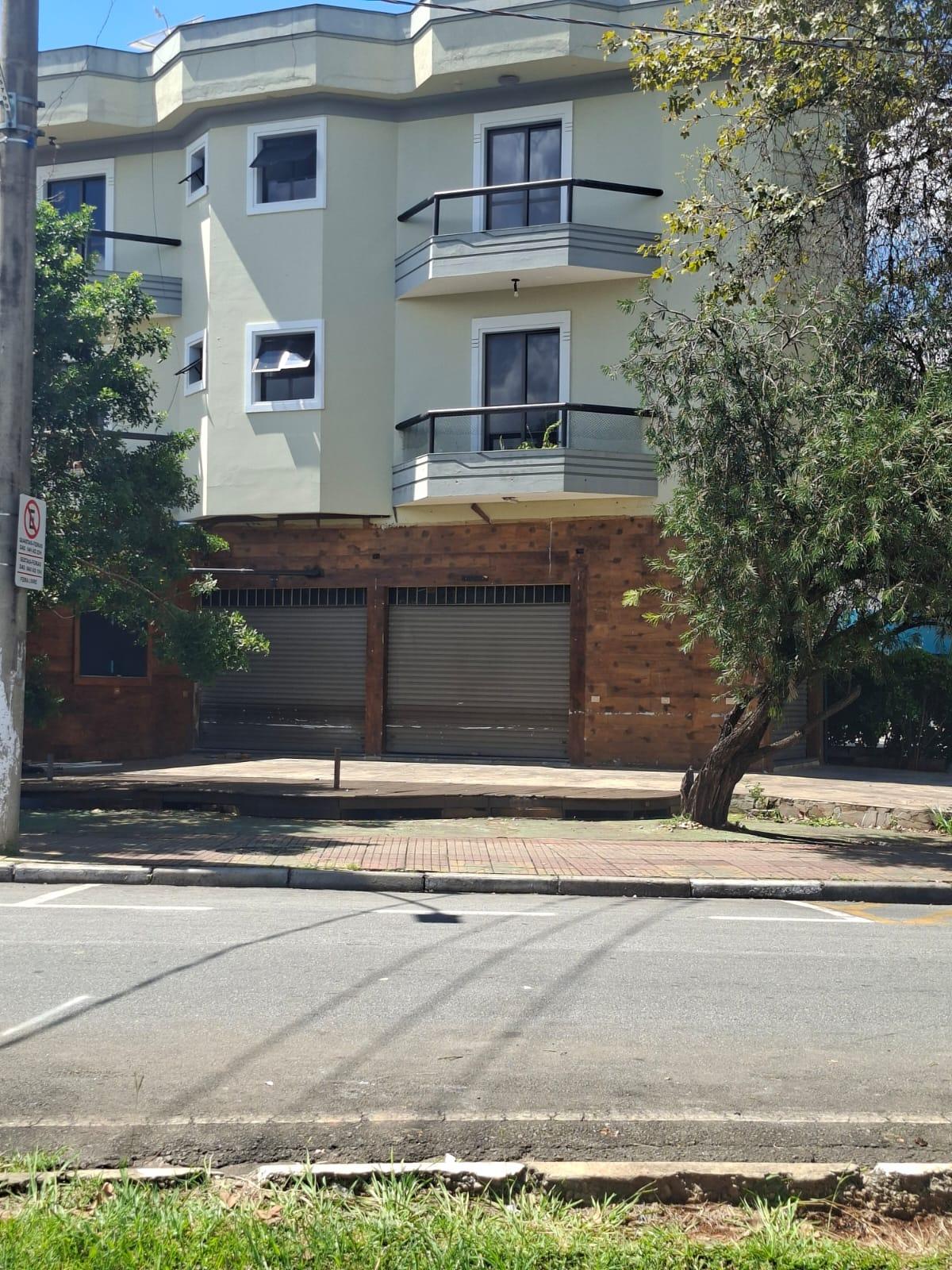 Ponto Comercial em Avenida Movimentada de São Roque!