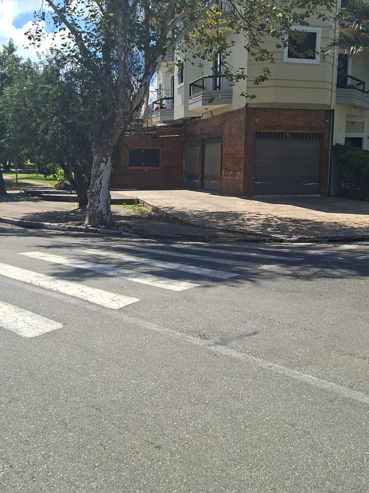 Ponto Comercial em Avenida Movimentada de São Roque!