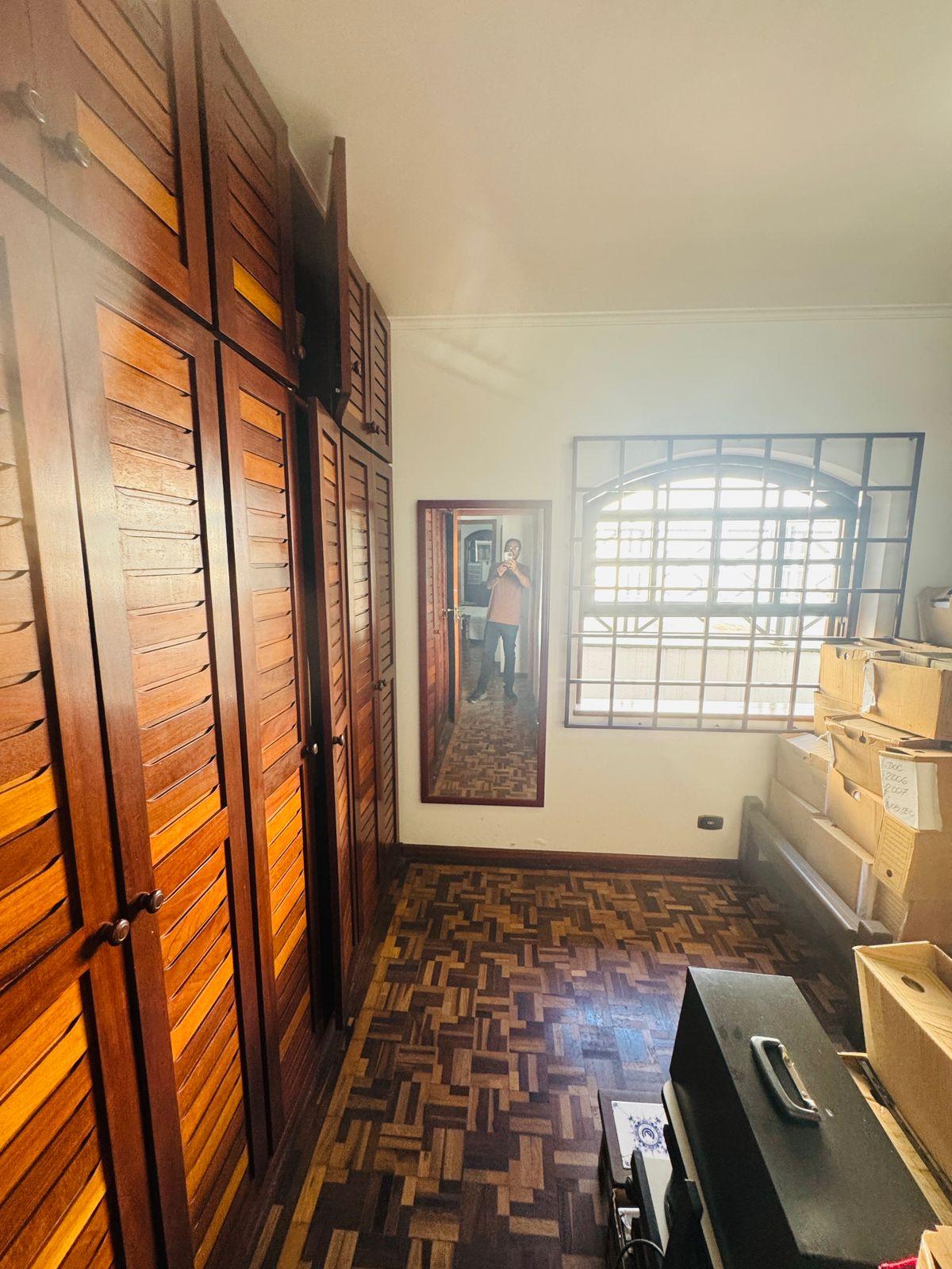 Casa Térrea Alto Padrão em São Roque!