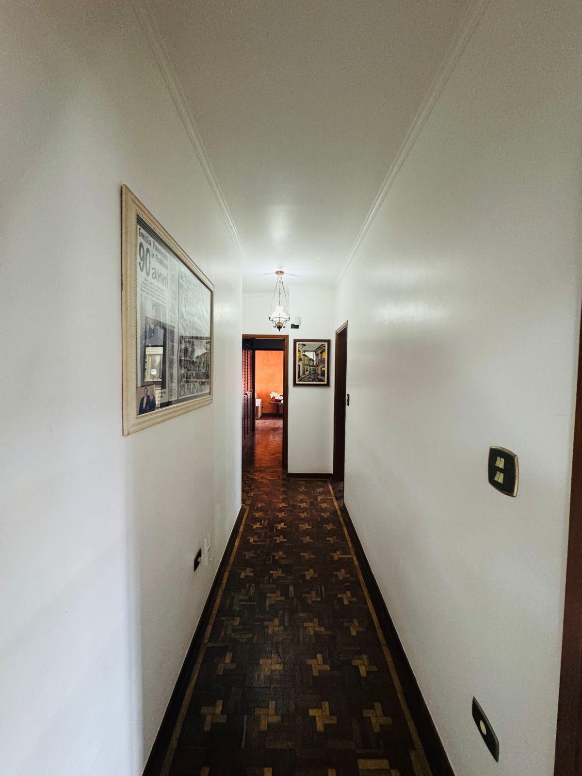 Casa Térrea Alto Padrão em São Roque!