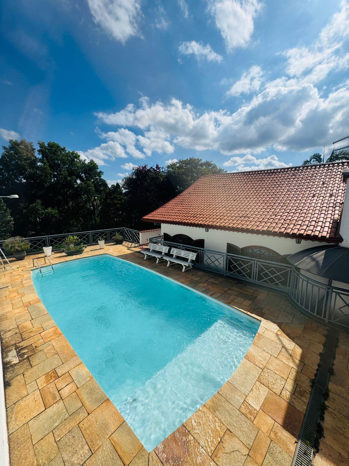 Casa Térrea Alto Padrão em São Roque!