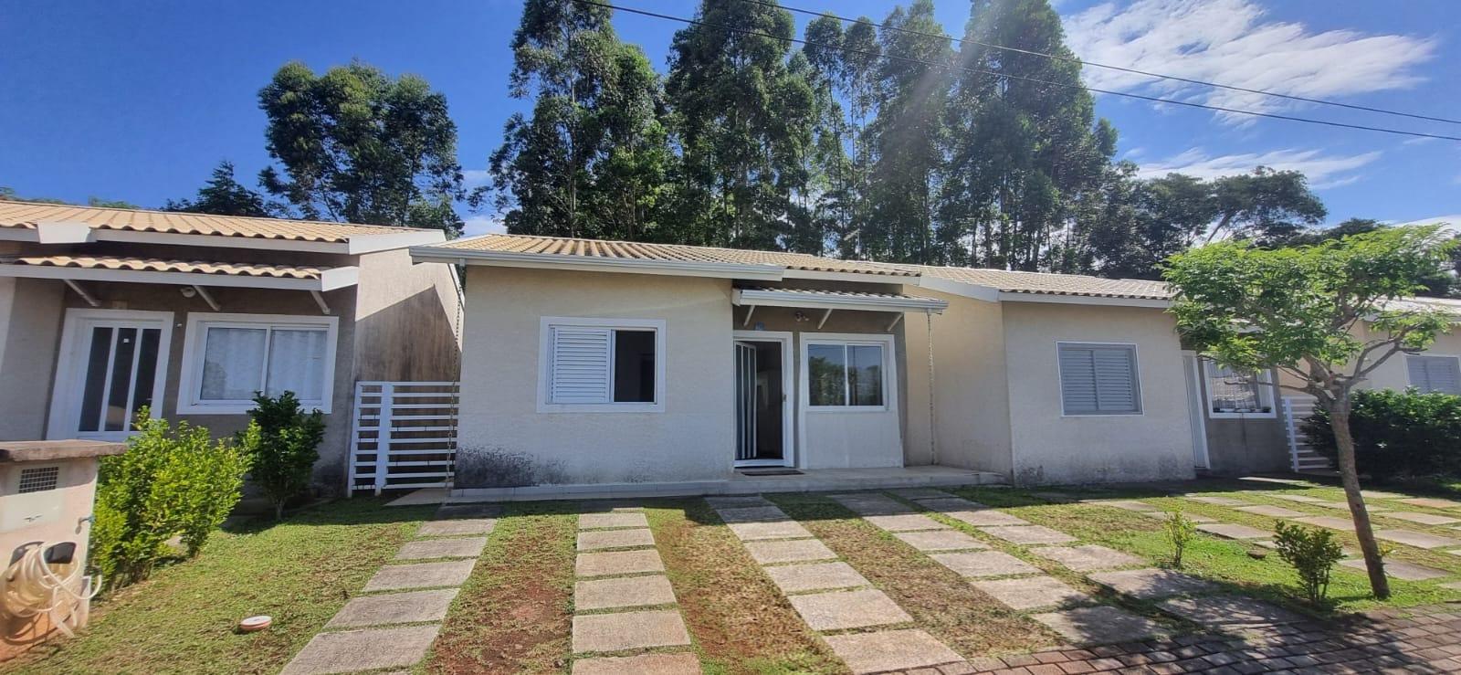 Casa Térrea em Condomínio Fechado! 