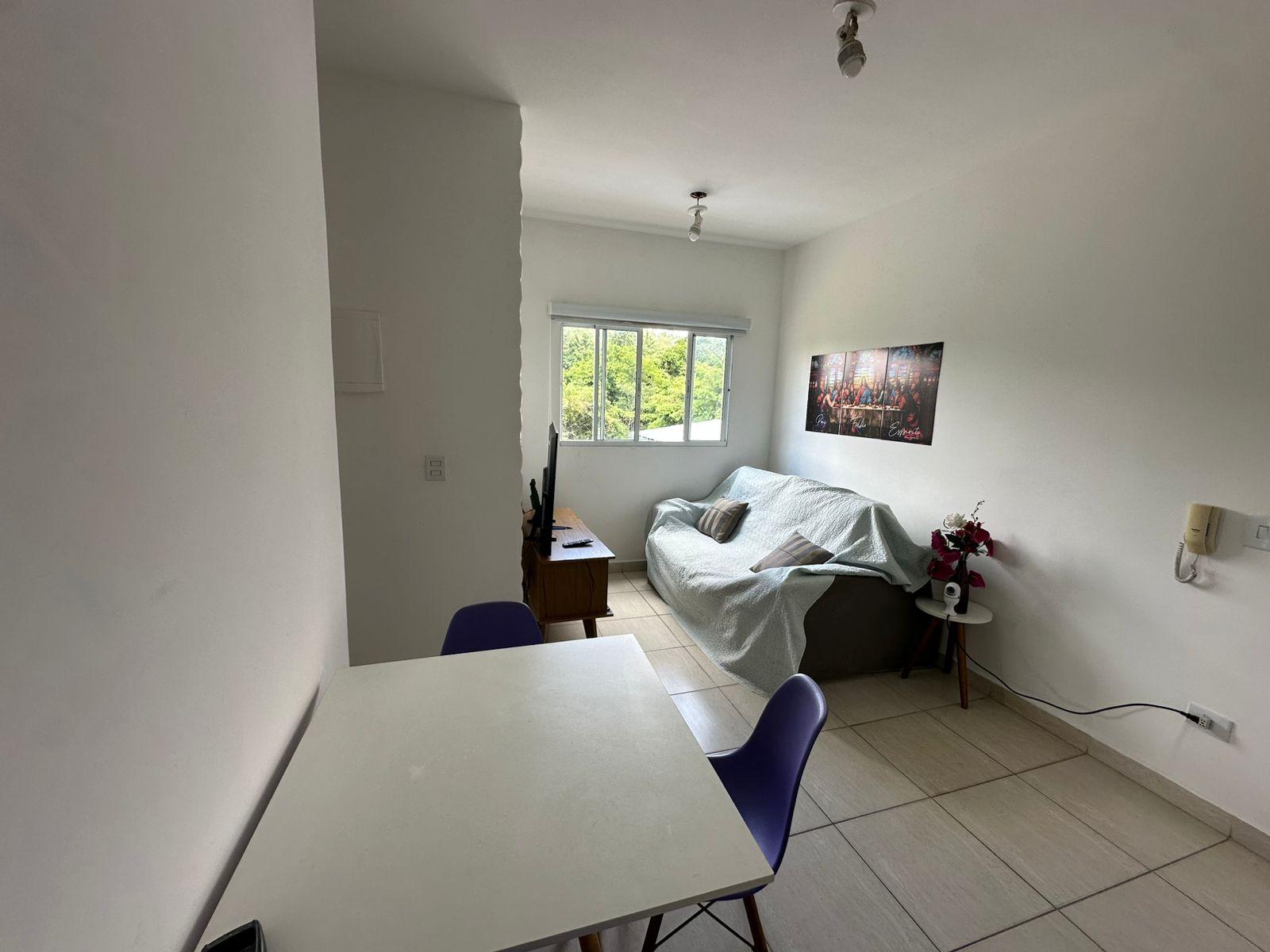 Apartamento em Condomínio em Mairinque!