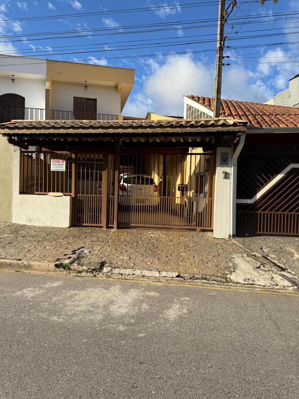 Sobrado em Bairro Tradicional de São Roque!