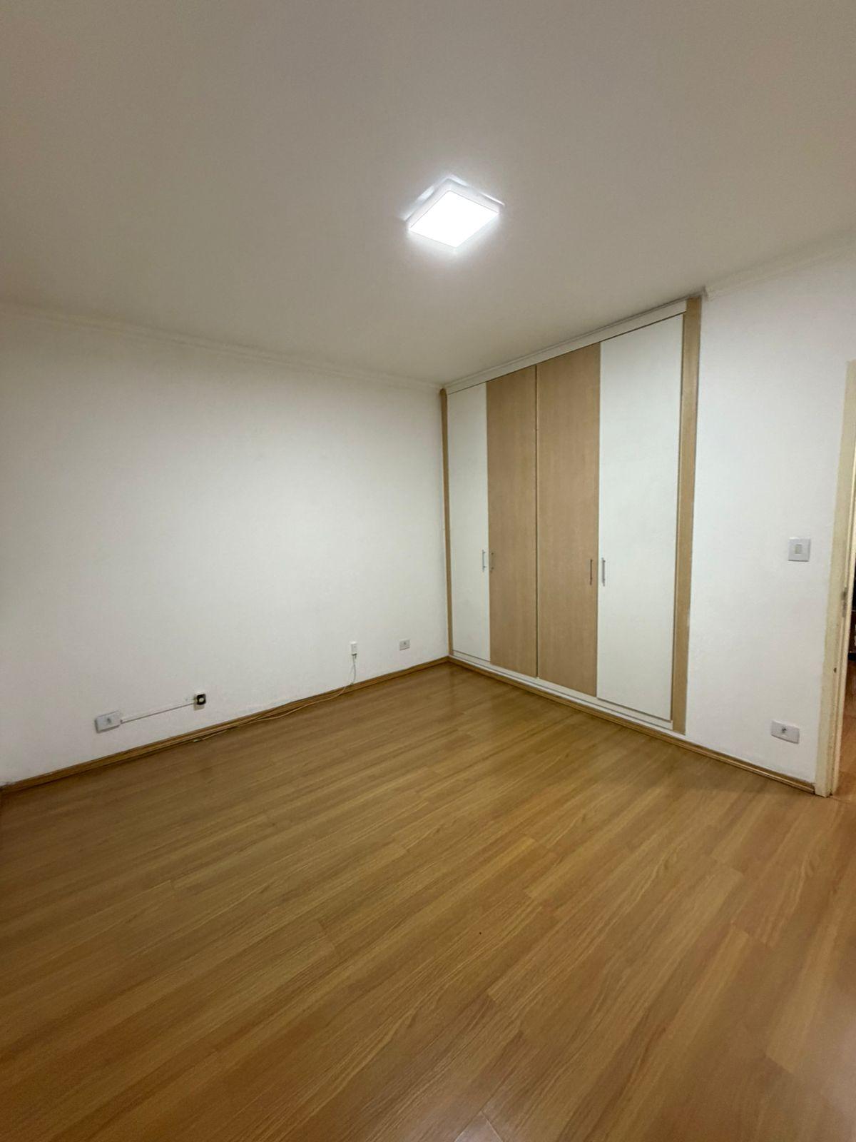 Casa Térrea no Centro de São Roque!