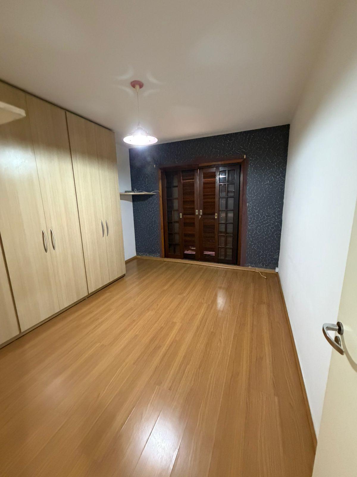 Casa Térrea no Centro de São Roque!