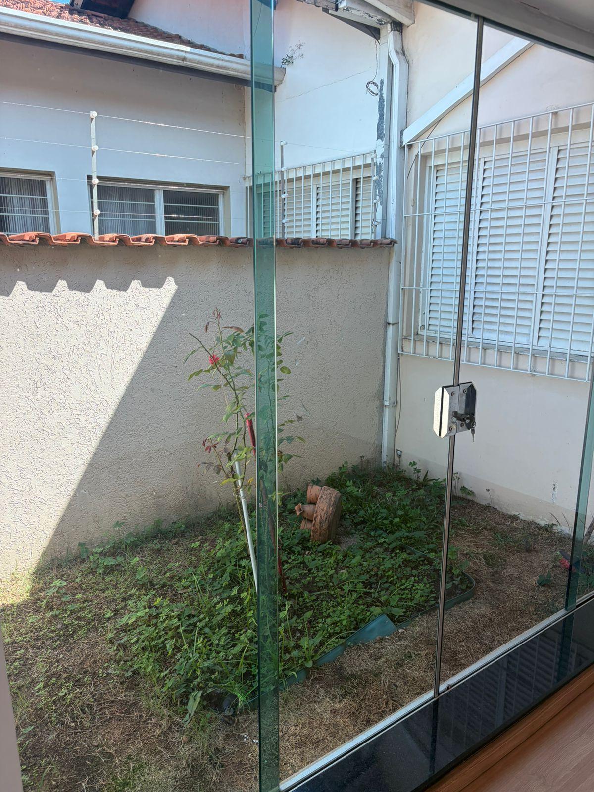 Casa Térrea no Centro de São Roque!