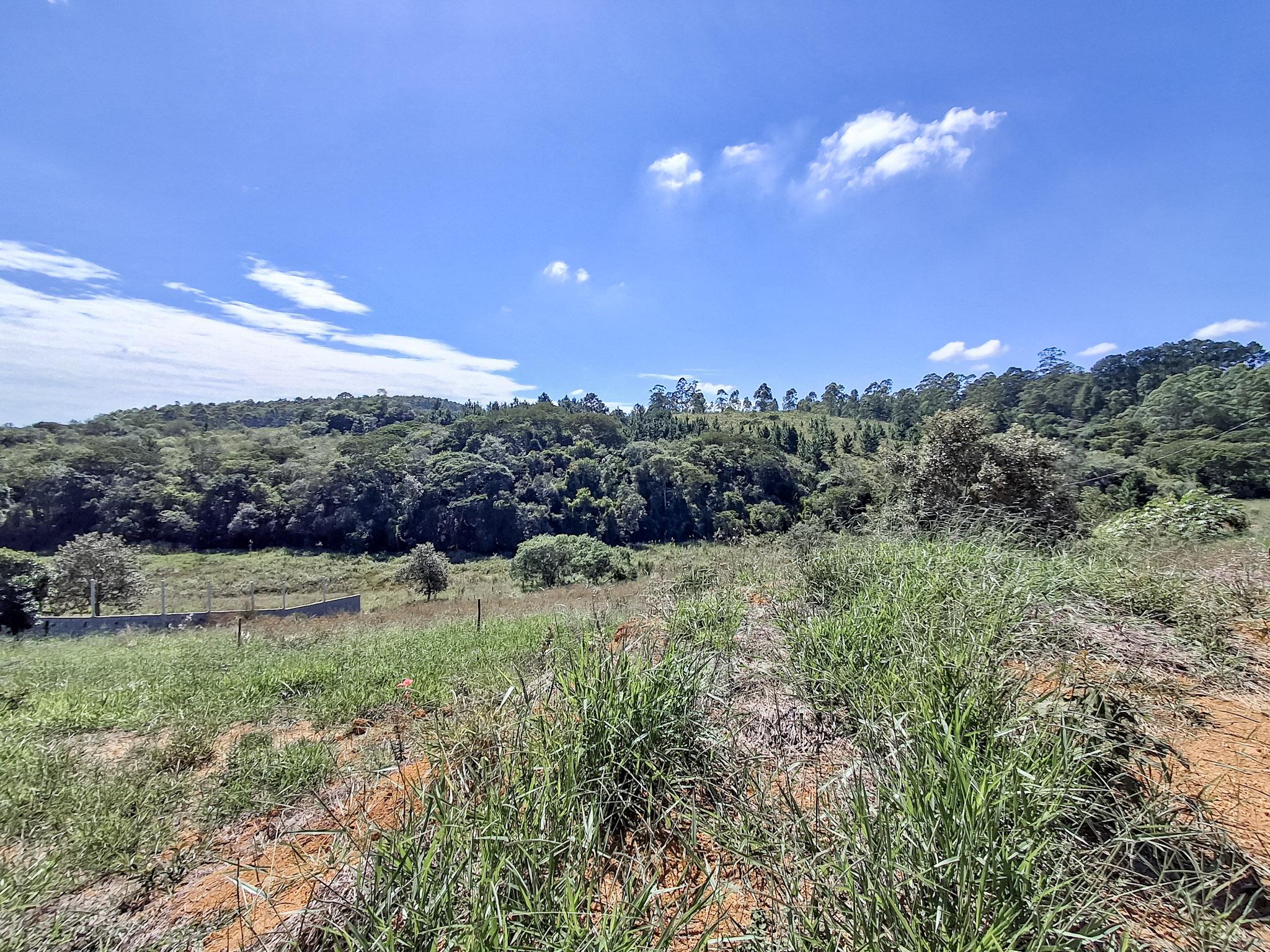 Terreno em condomínio no bairro Sebandilha em Mairinque!