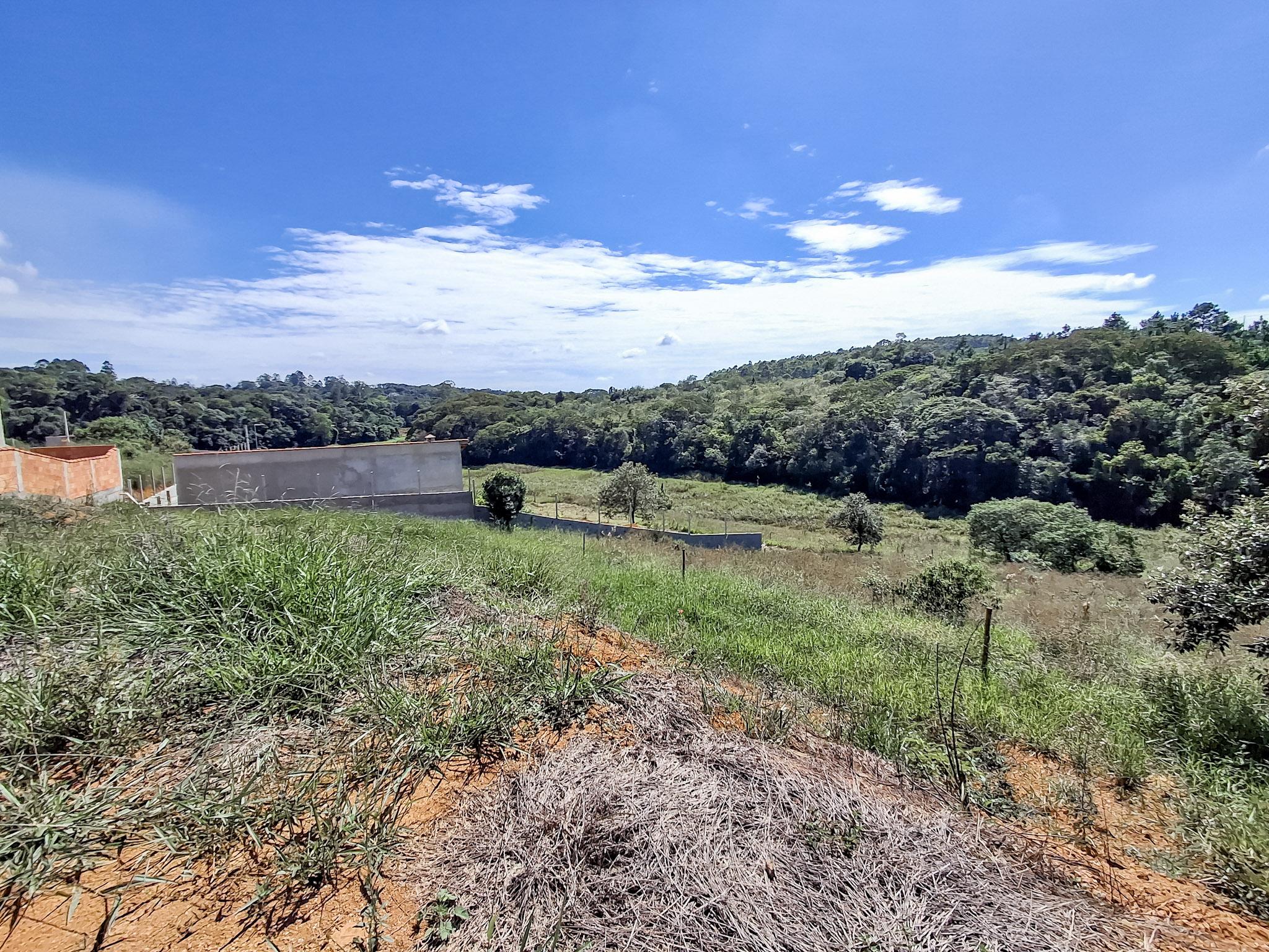 Terreno em condomínio no bairro Sebandilha em Mairinque!