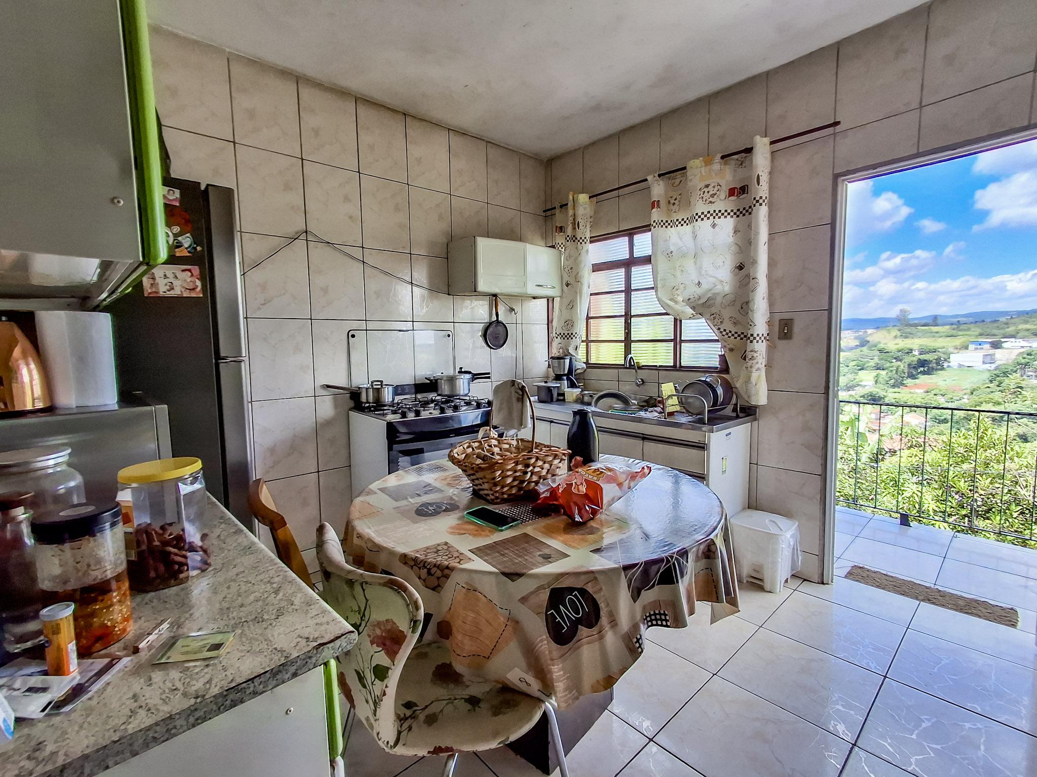 Casa com vista em Bairro Tradicional de São Roque!