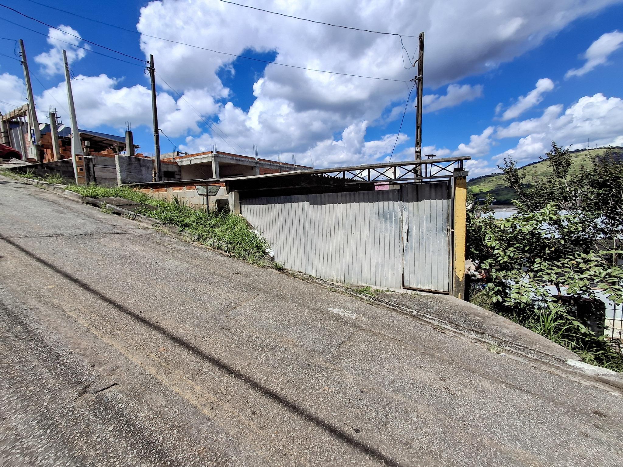 Casa com vista em Bairro Tradicional de São Roque!