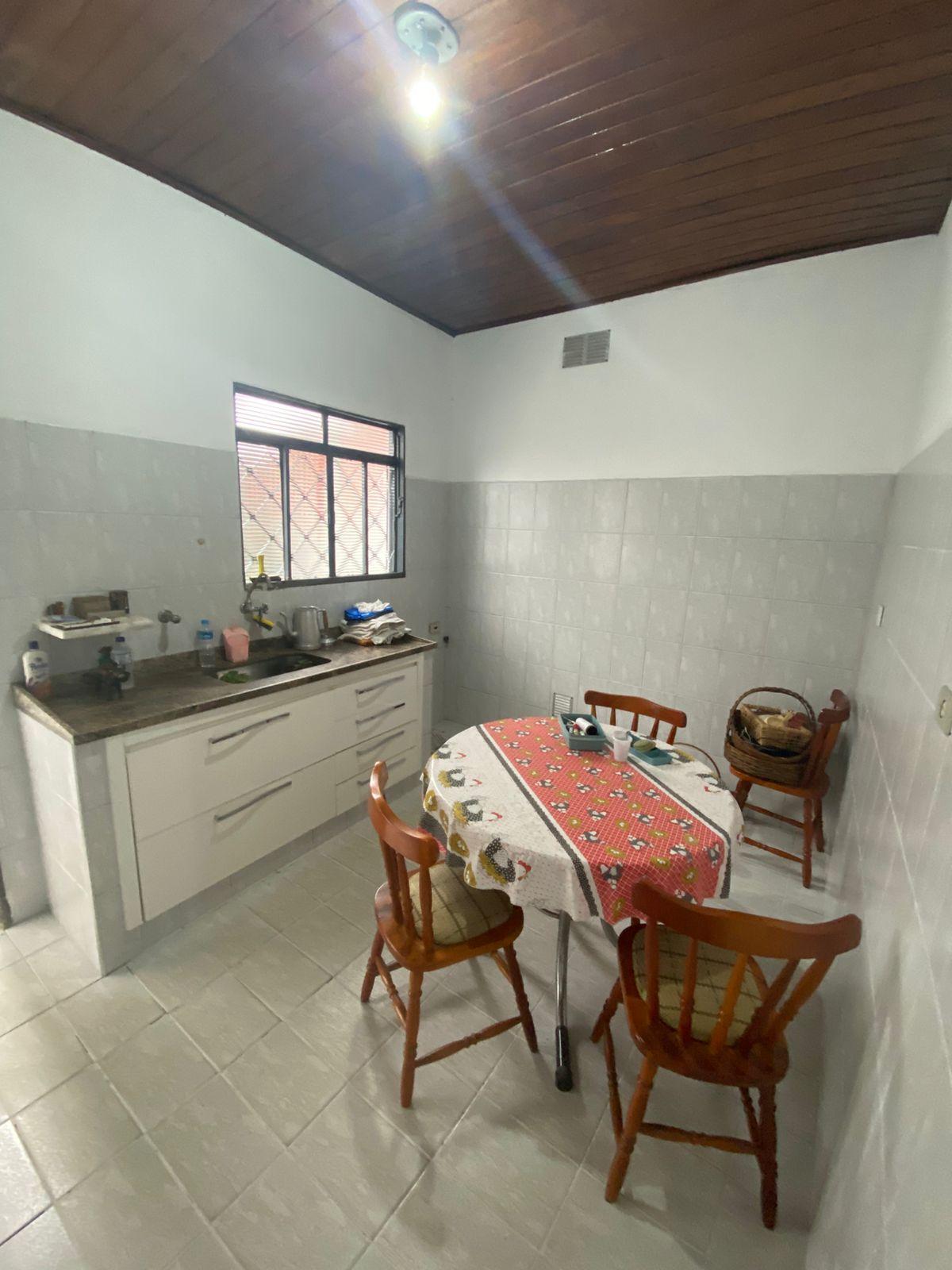 Casa Térrea no Centro de São Roque!