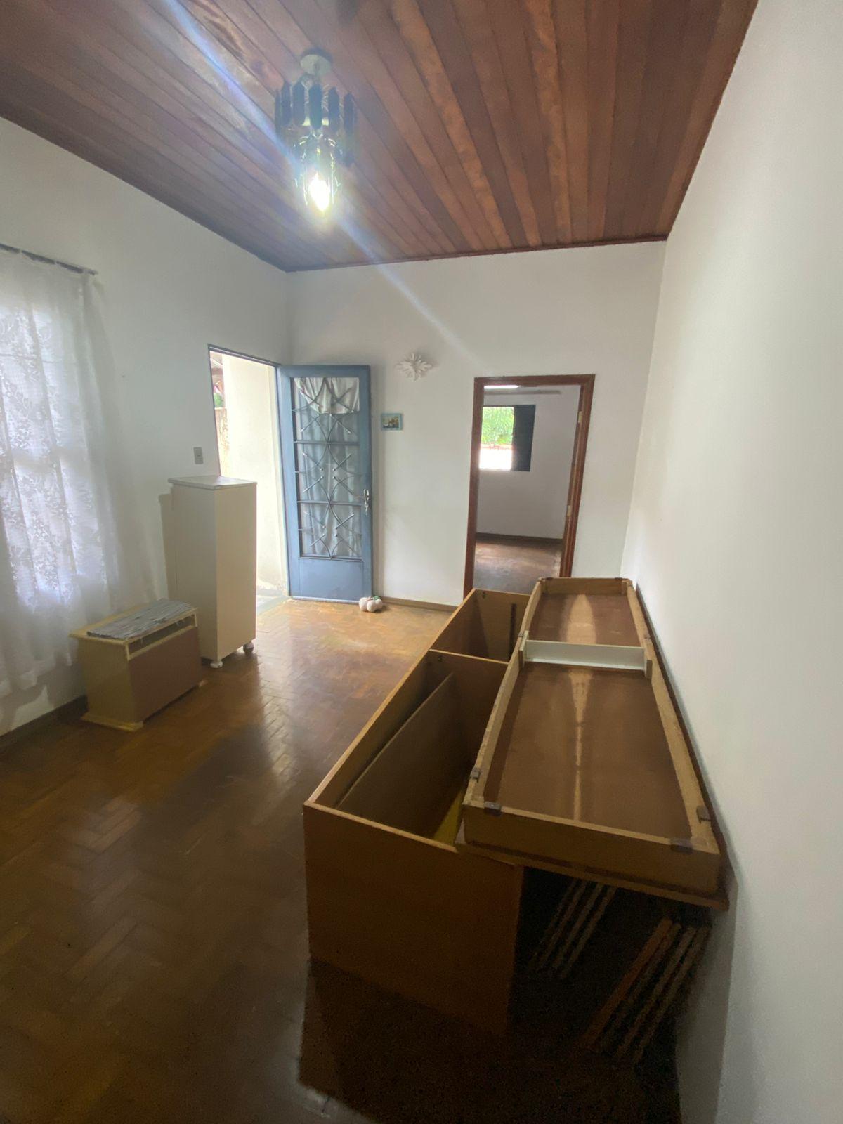 Casa Térrea no Centro de São Roque!