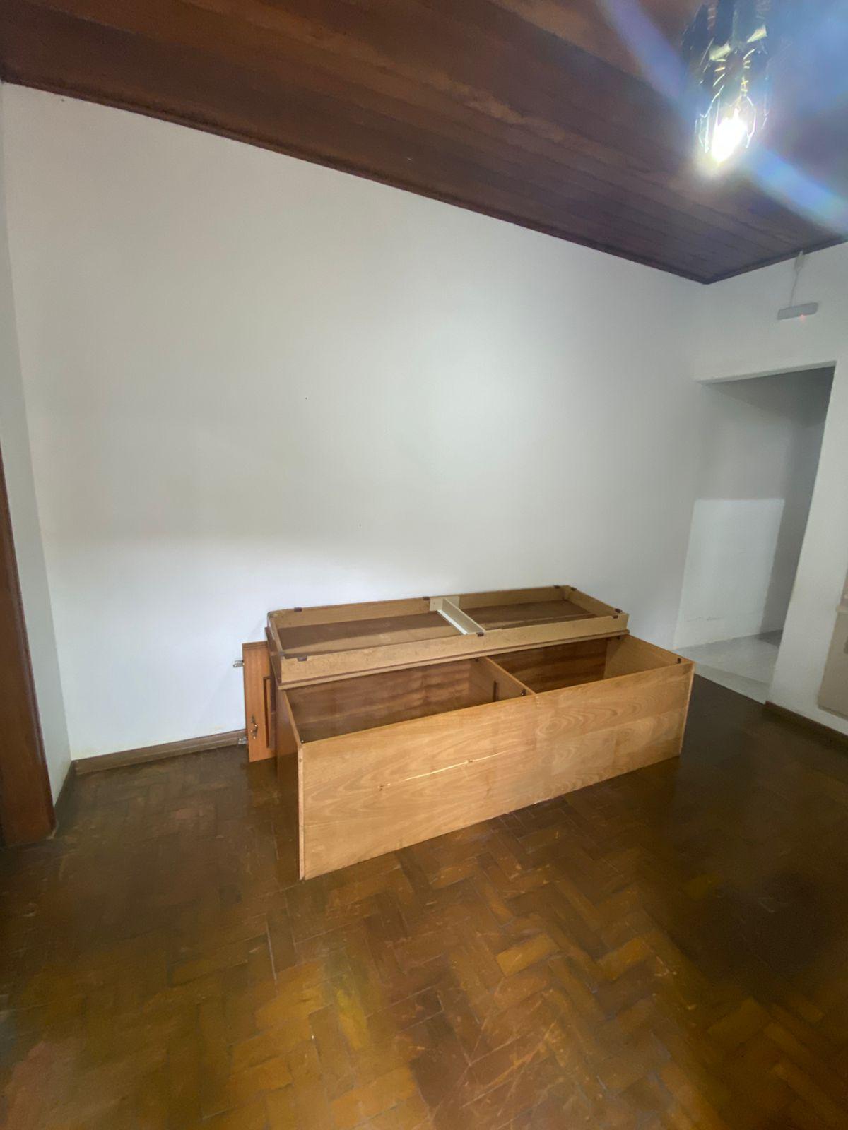 Casa Térrea no Centro de São Roque!