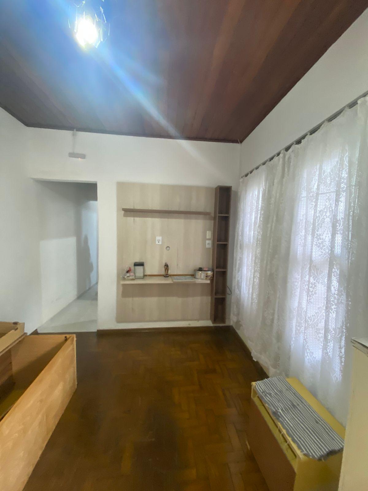 Casa Térrea no Centro de São Roque!