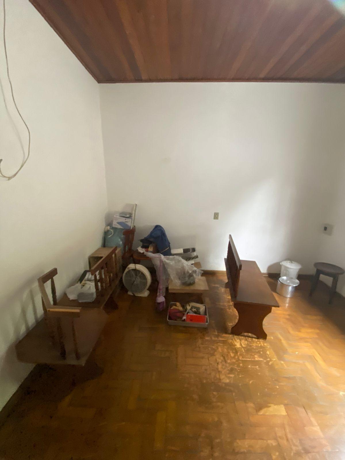 Casa Térrea no Centro de São Roque!