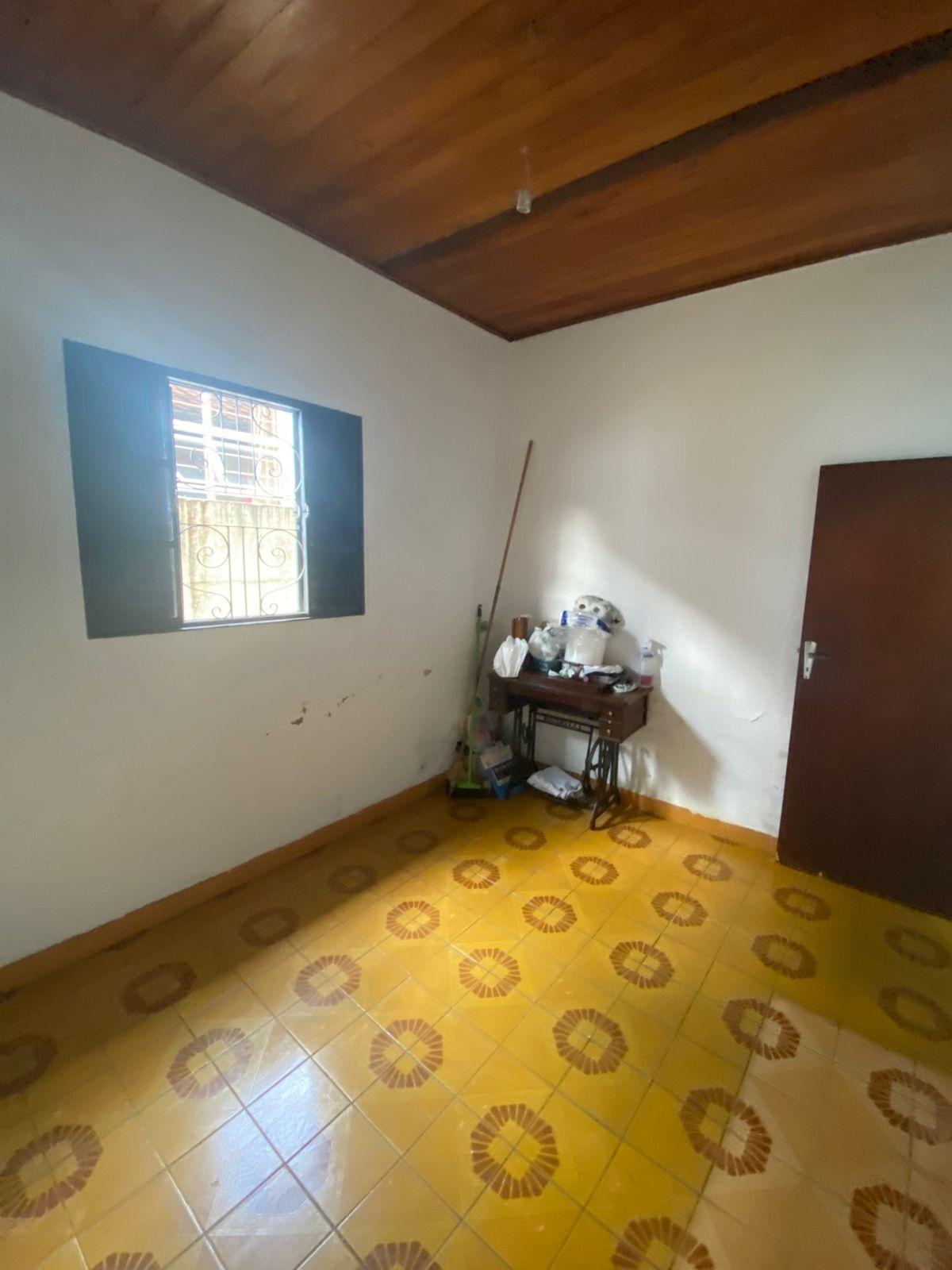 Casa Térrea no Centro de São Roque!