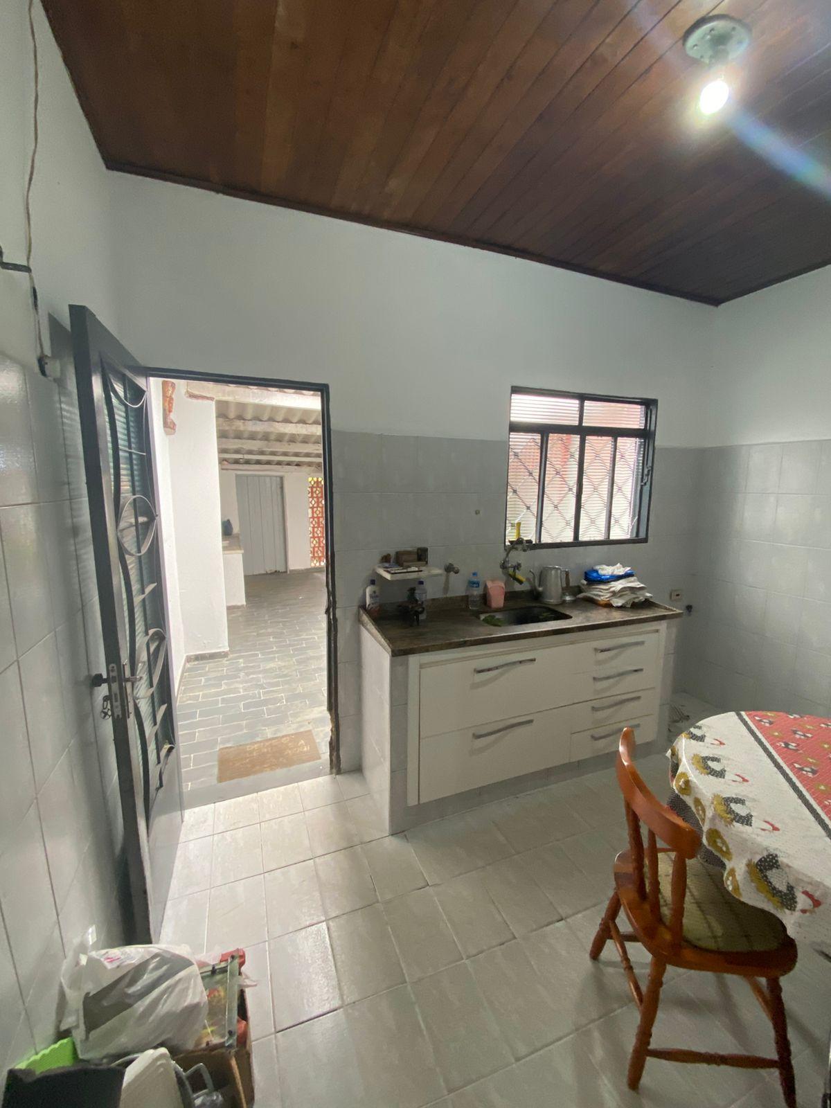 Casa Térrea no Centro de São Roque!