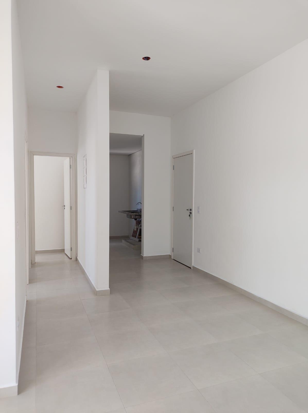 Apartamento com Quintal Próximo ao Centro de São Roque! 